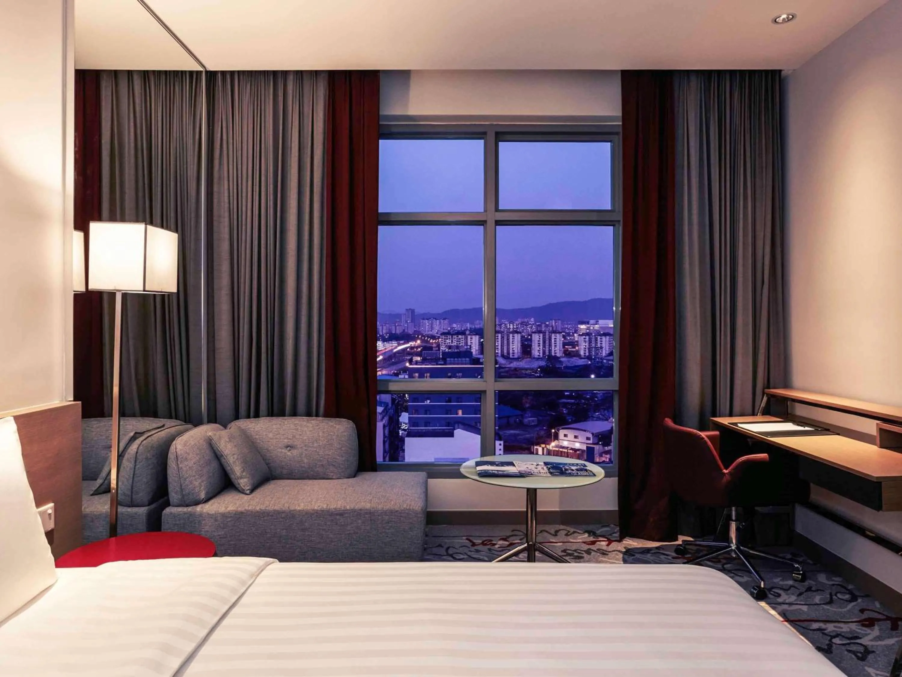 Photo of the whole room, Bed in Mercure Kuala Lumpur Shaw Parade