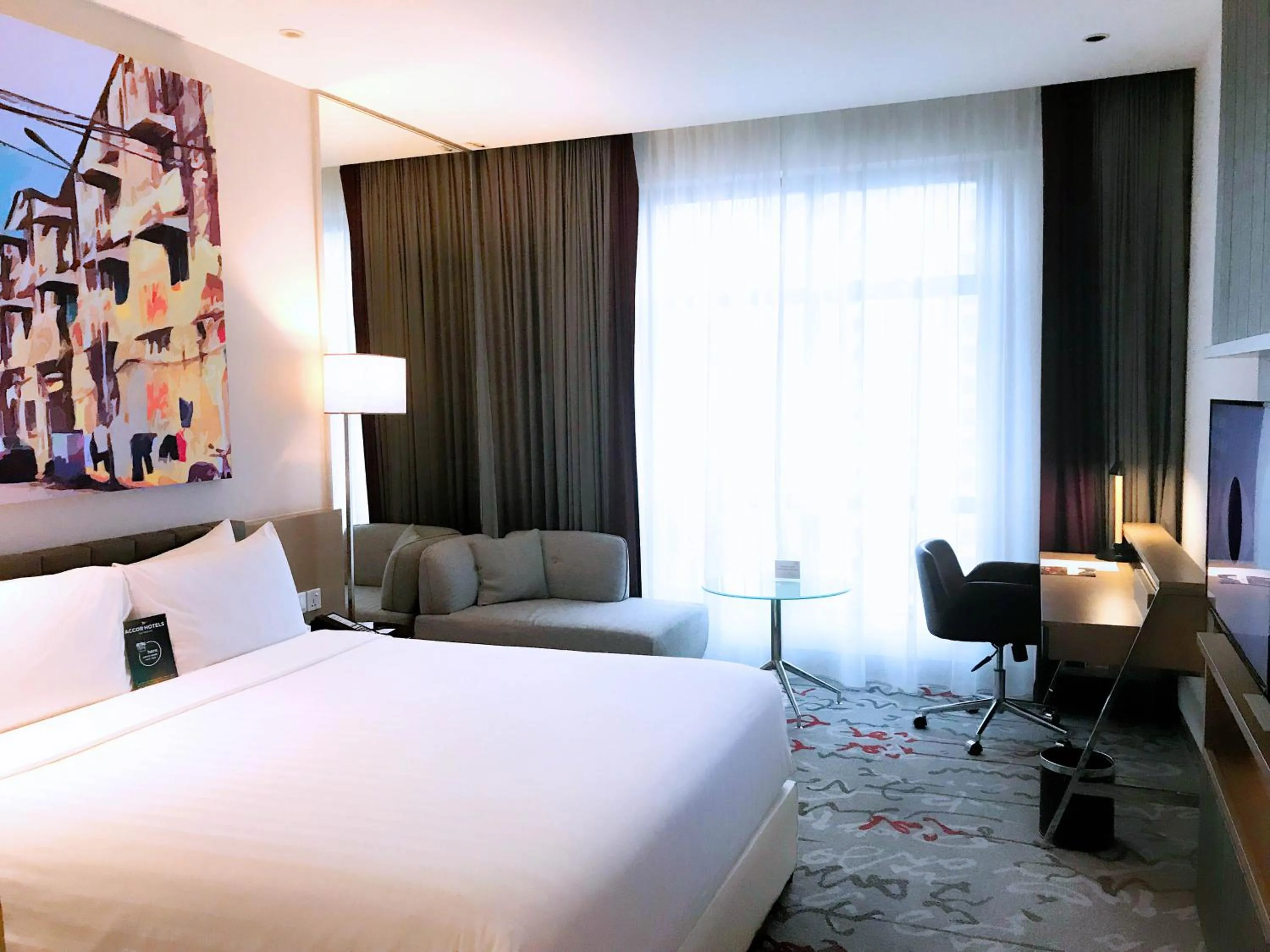 Bed in Mercure Kuala Lumpur Shaw Parade