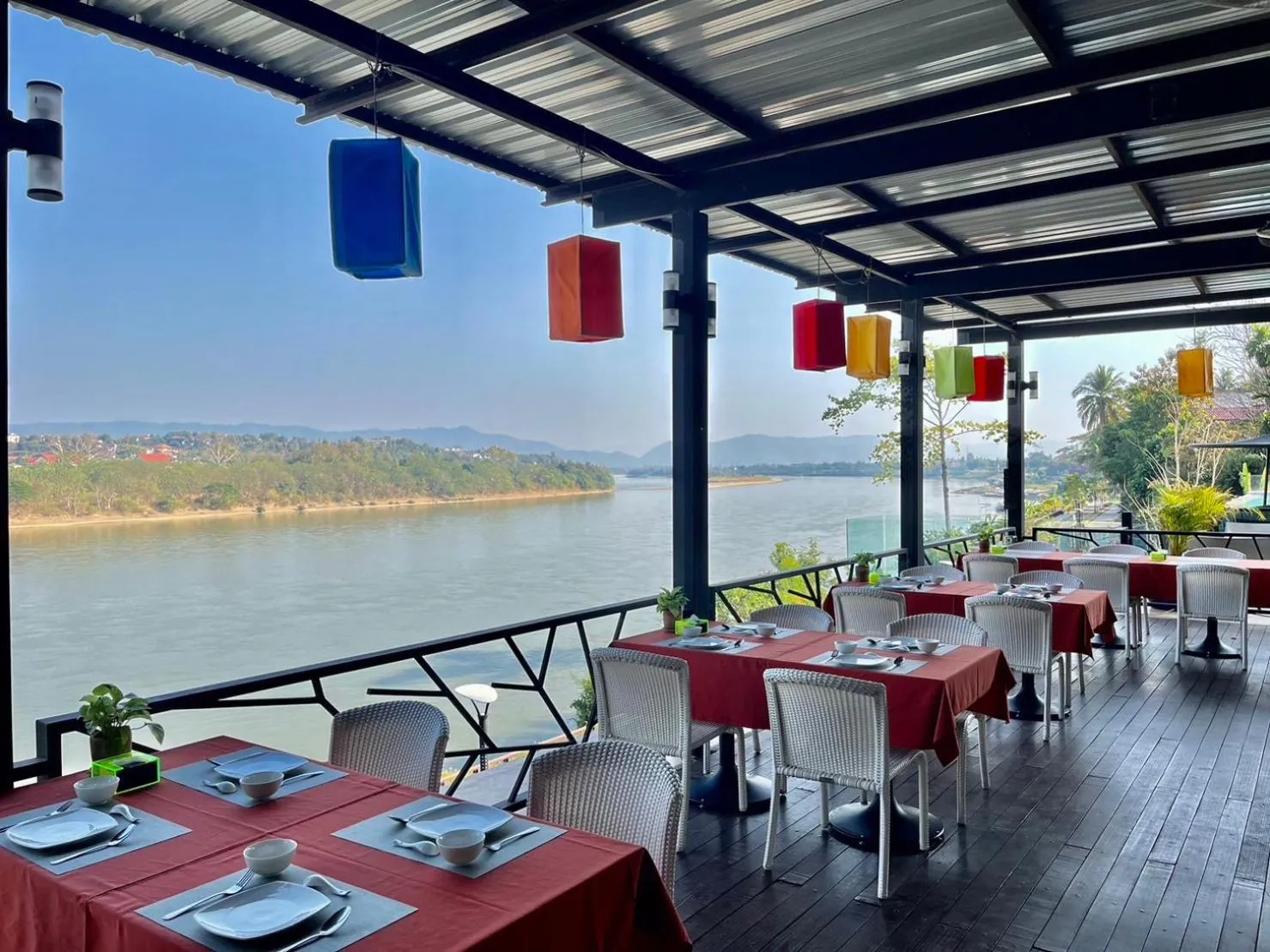 Chiangkhong Teak Garden Riverfront Onsen Hotel- SHA Extra Plus