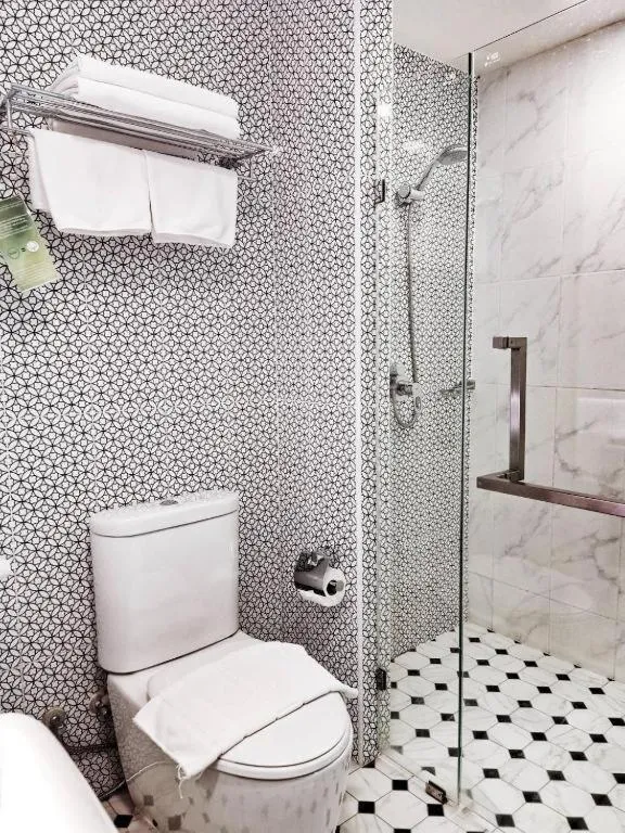 Shower in Chiangkhong Teak Garden Riverfront Onsen Hotel- SHA Extra Plus