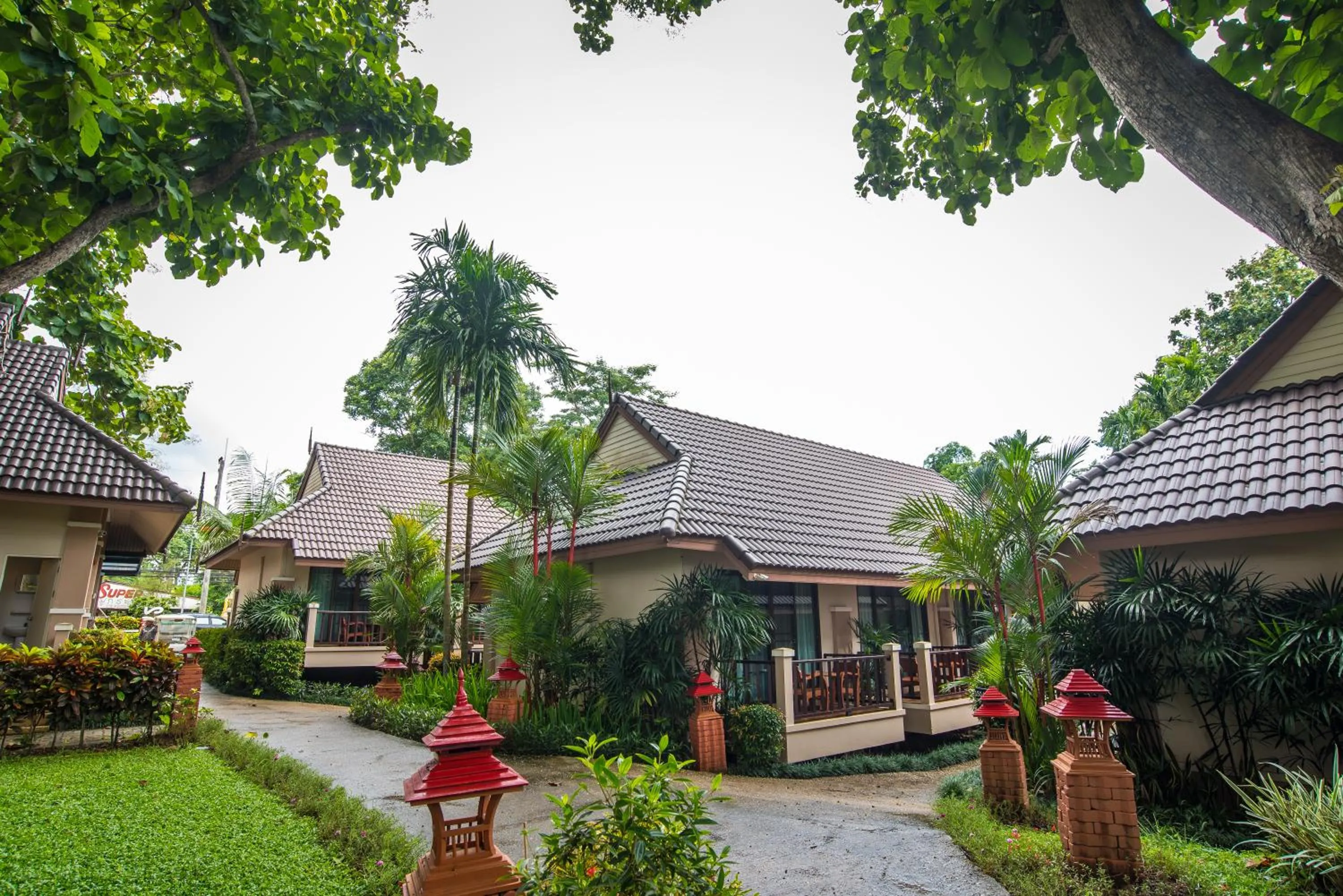 Garden in Chiangkhong Teak Garden Riverfront Onsen Hotel- SHA Extra Plus