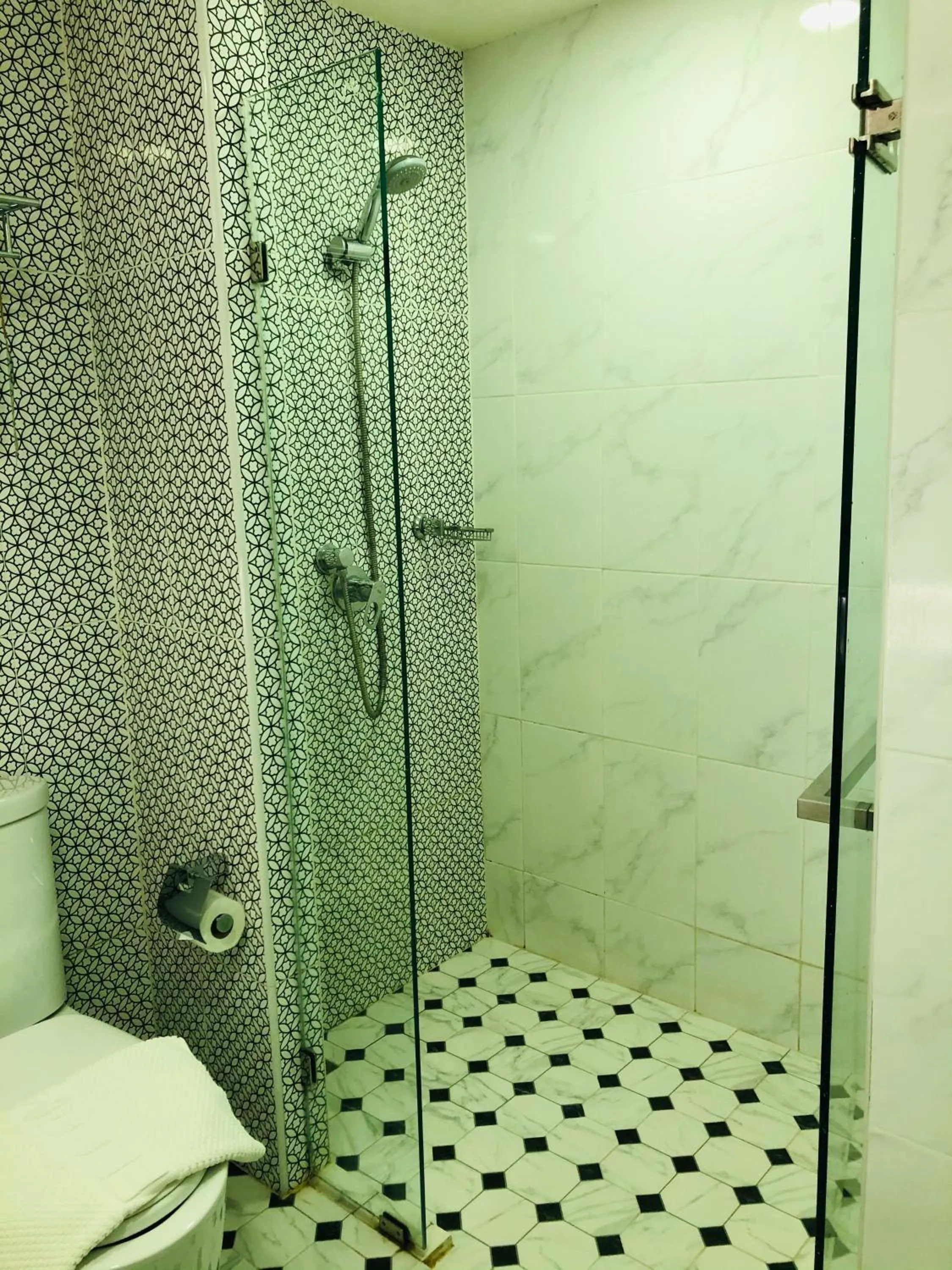 Bathroom in Chiangkhong Teak Garden Riverfront Onsen Hotel- SHA Extra Plus