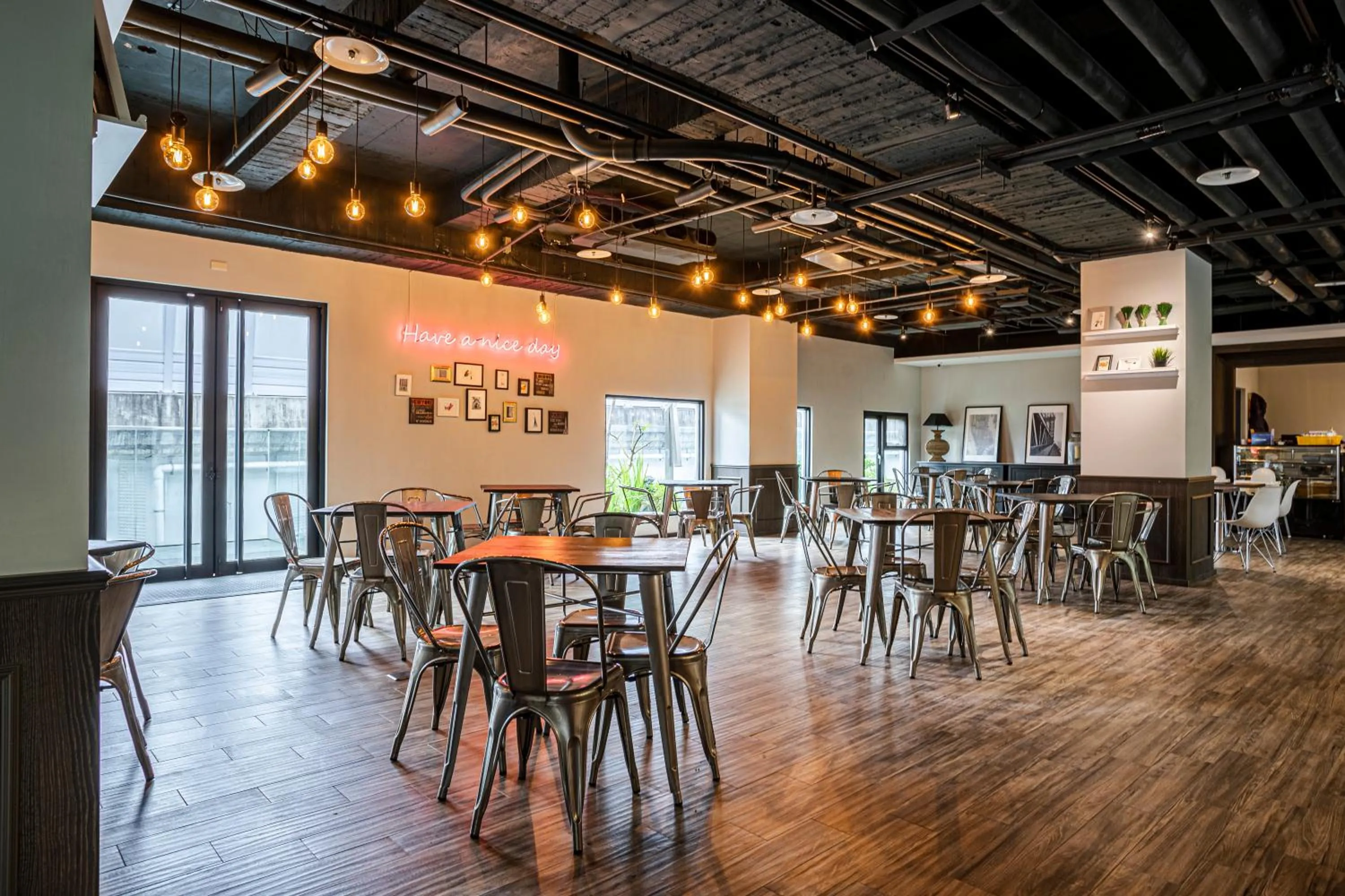 Restaurant/places to eat in All-Ur Boutique Motel - Xinzhuang Branch