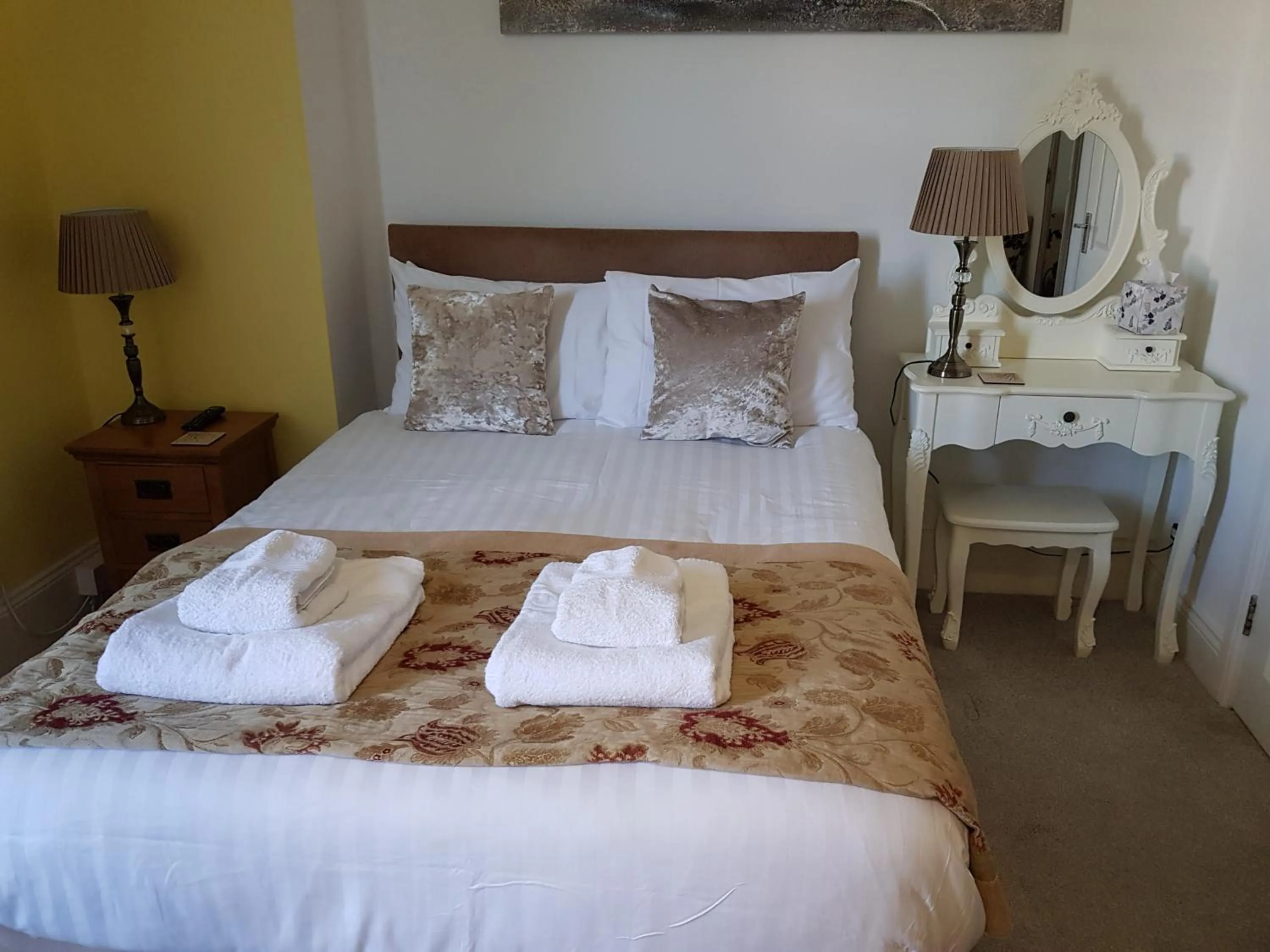 Bedroom in Barclay Court Guest House