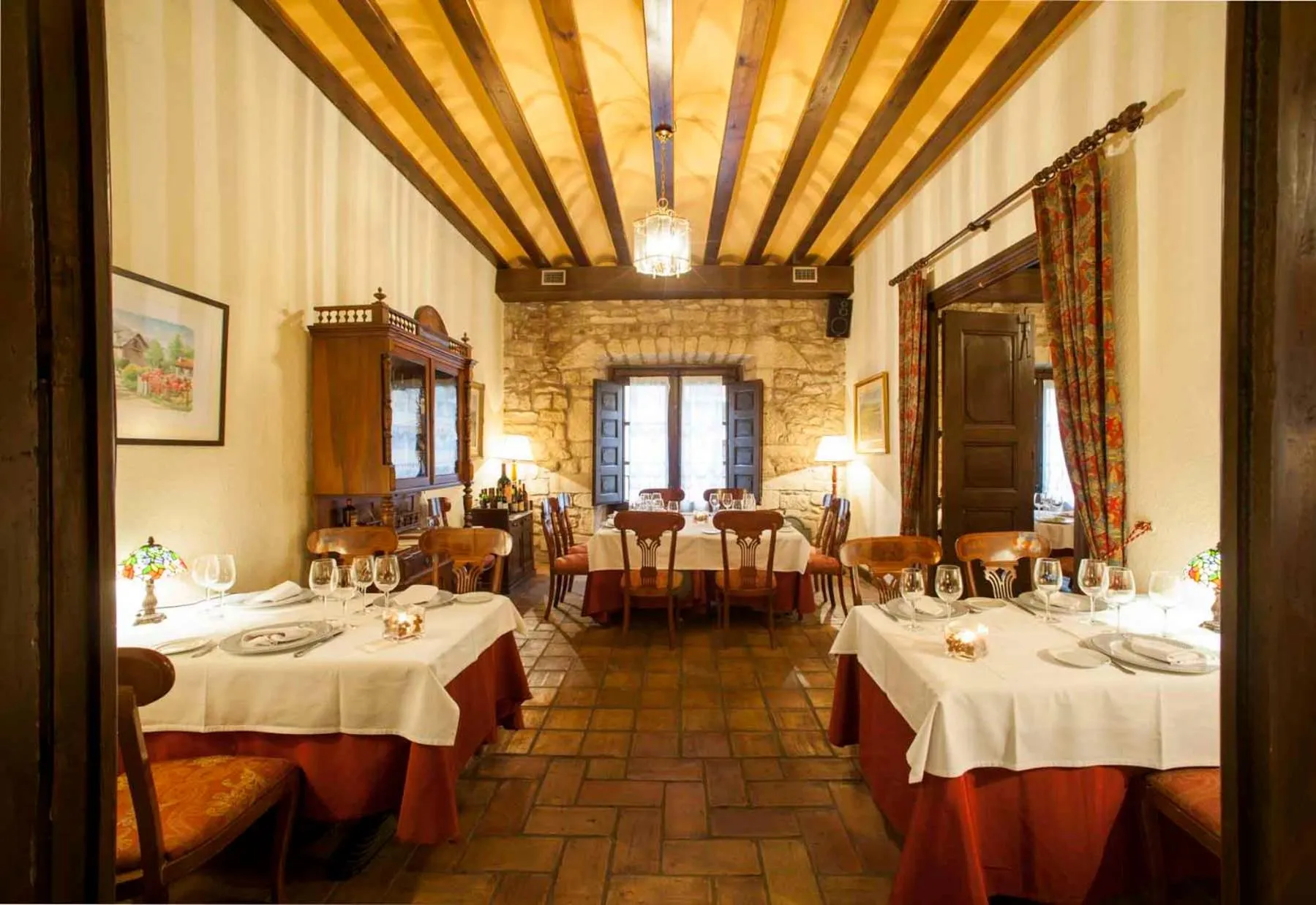 Restaurant/places to eat in Posada Mayor de Migueloa