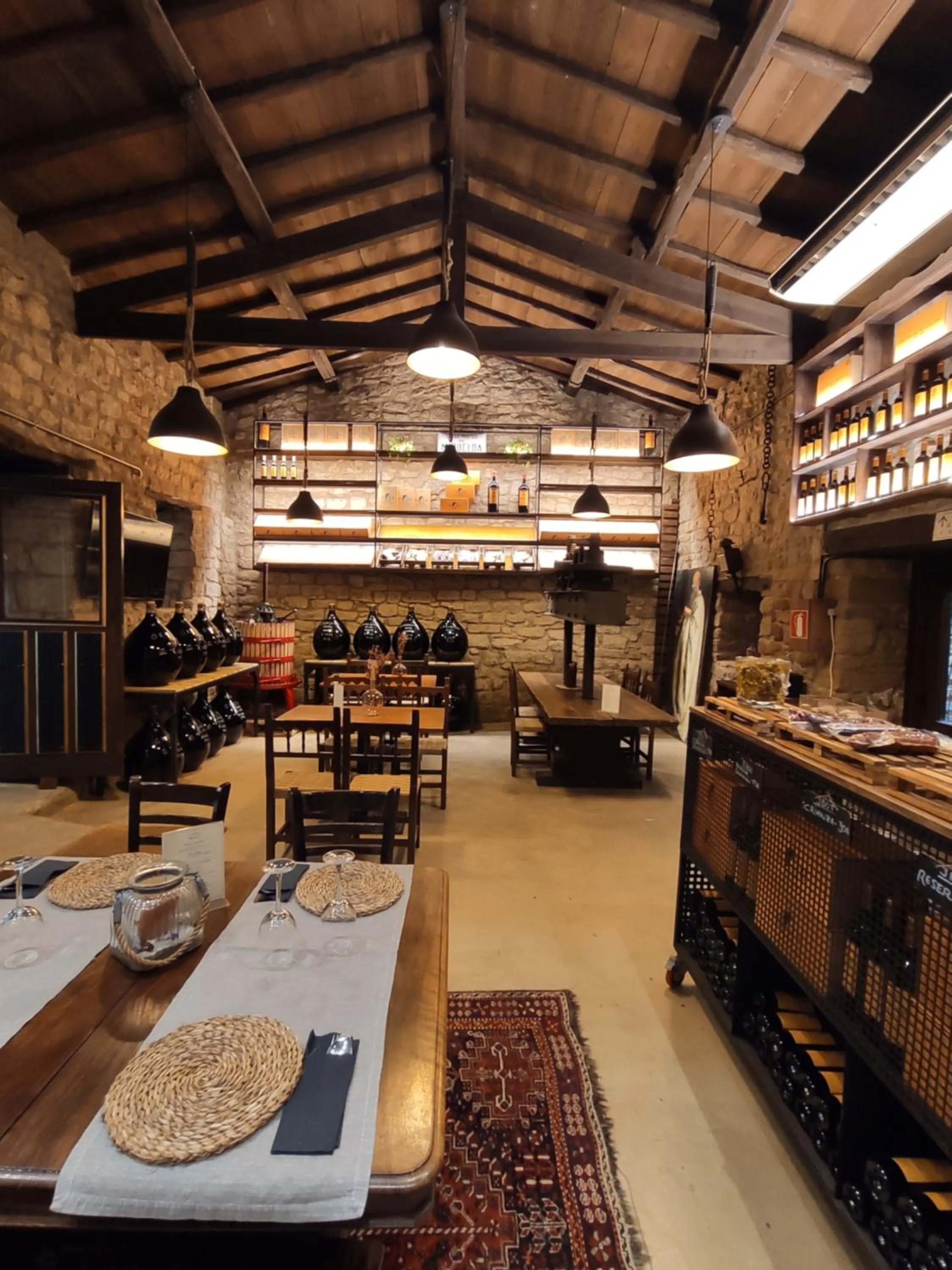 Property building in Posada Mayor de Migueloa