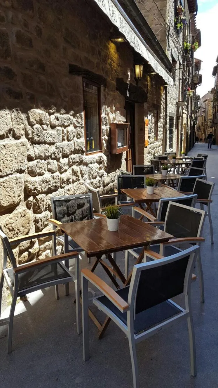Facade/entrance in Posada Mayor de Migueloa