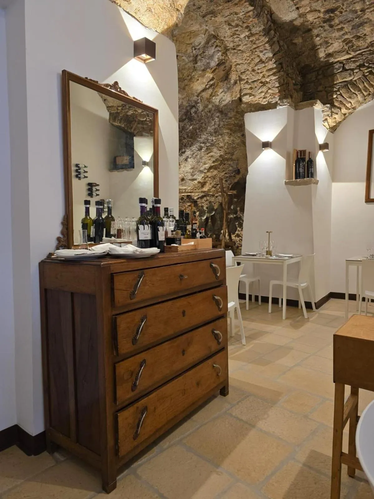 Restaurant/places to eat in La Maison