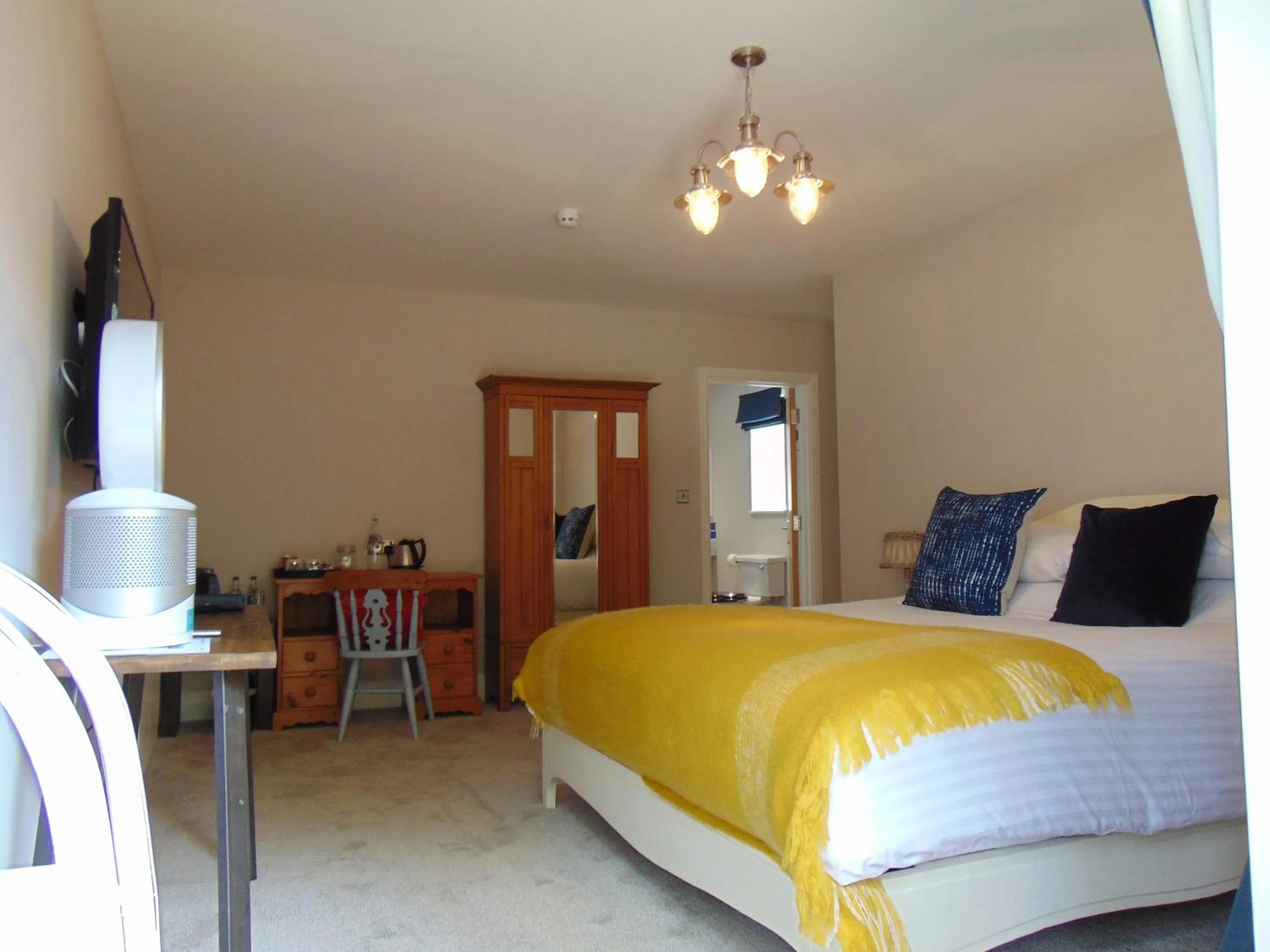 Bed in The Manor House at Quorn