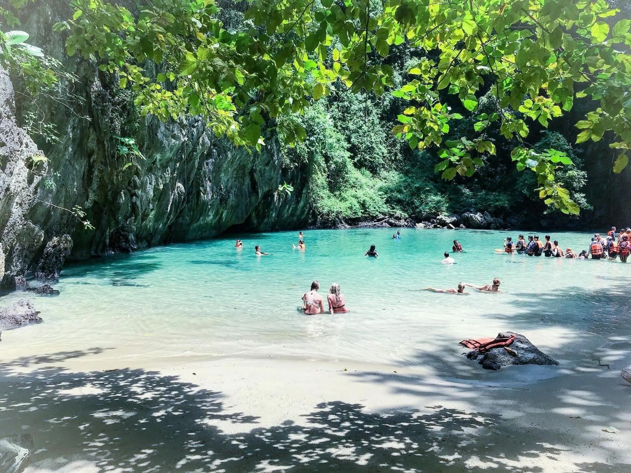 Pakmeng Beach Resort