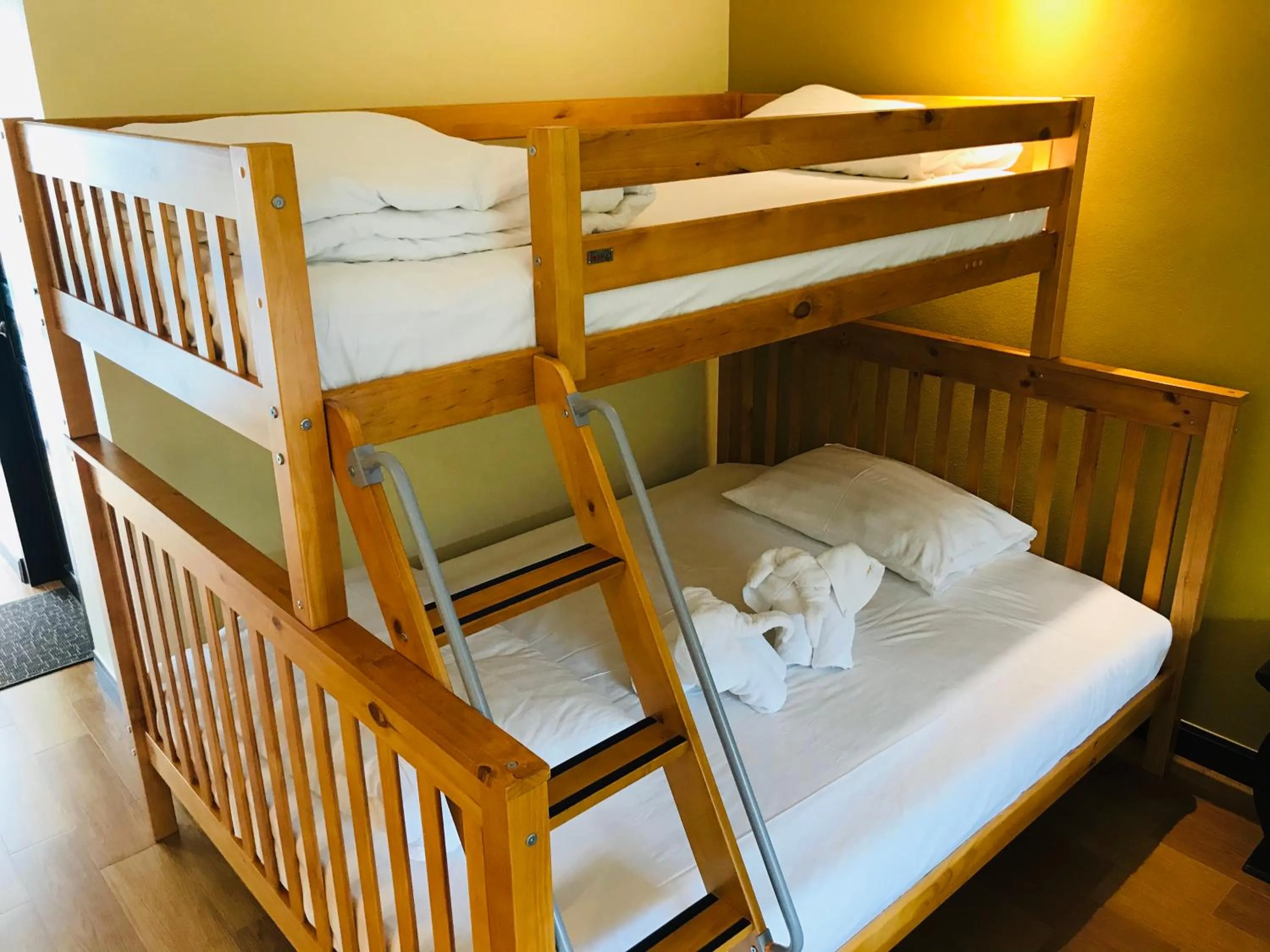 bunk bed, Bed in Baan Sang Singh