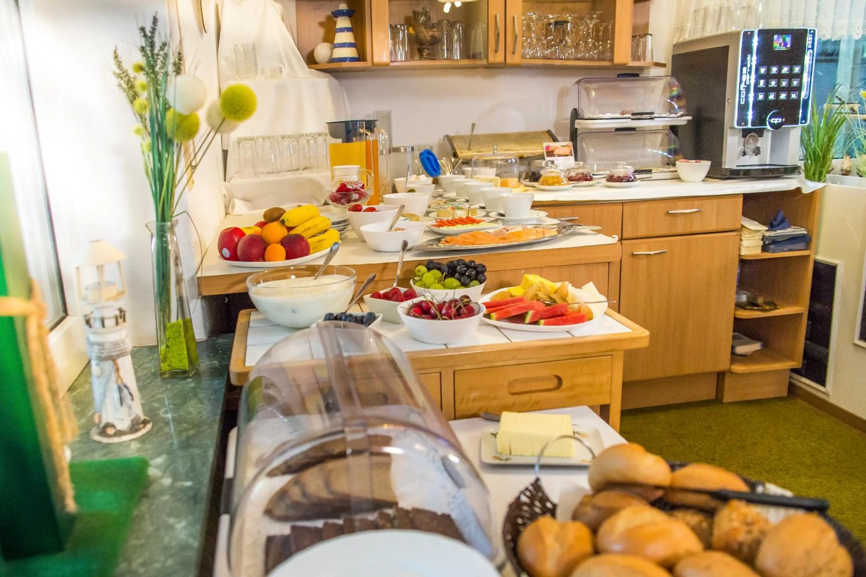 Breakfast in Hotel Garni Kröger