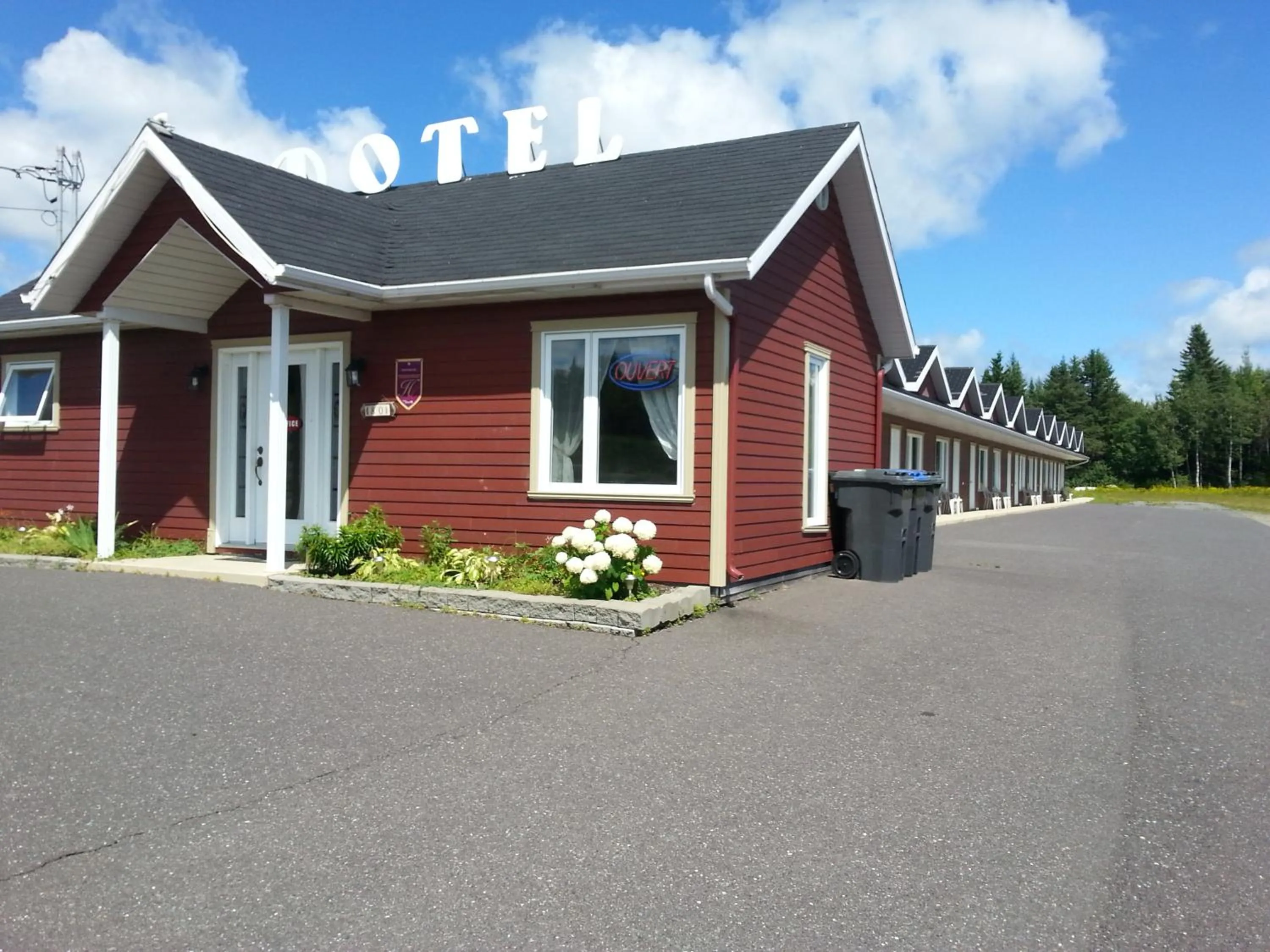Facade/entrance in Motel Cabano-Relais