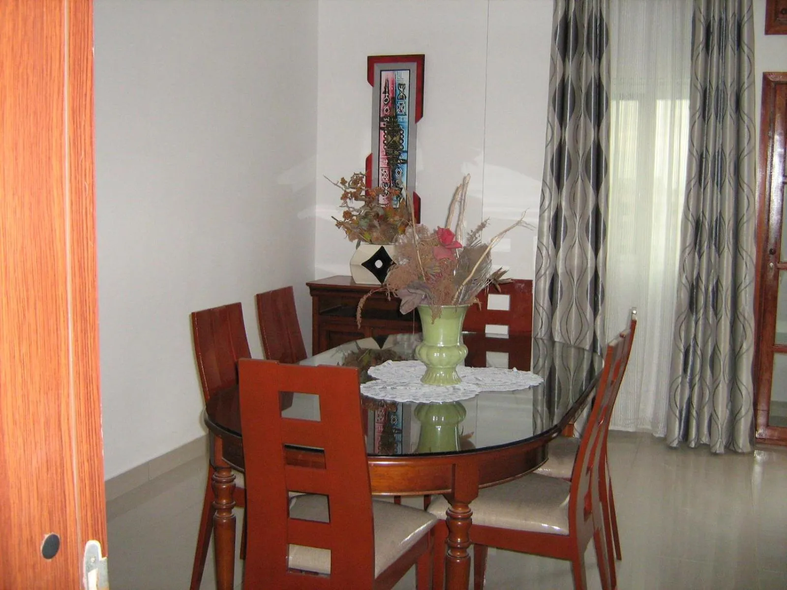 Day in Rosalie's Suites