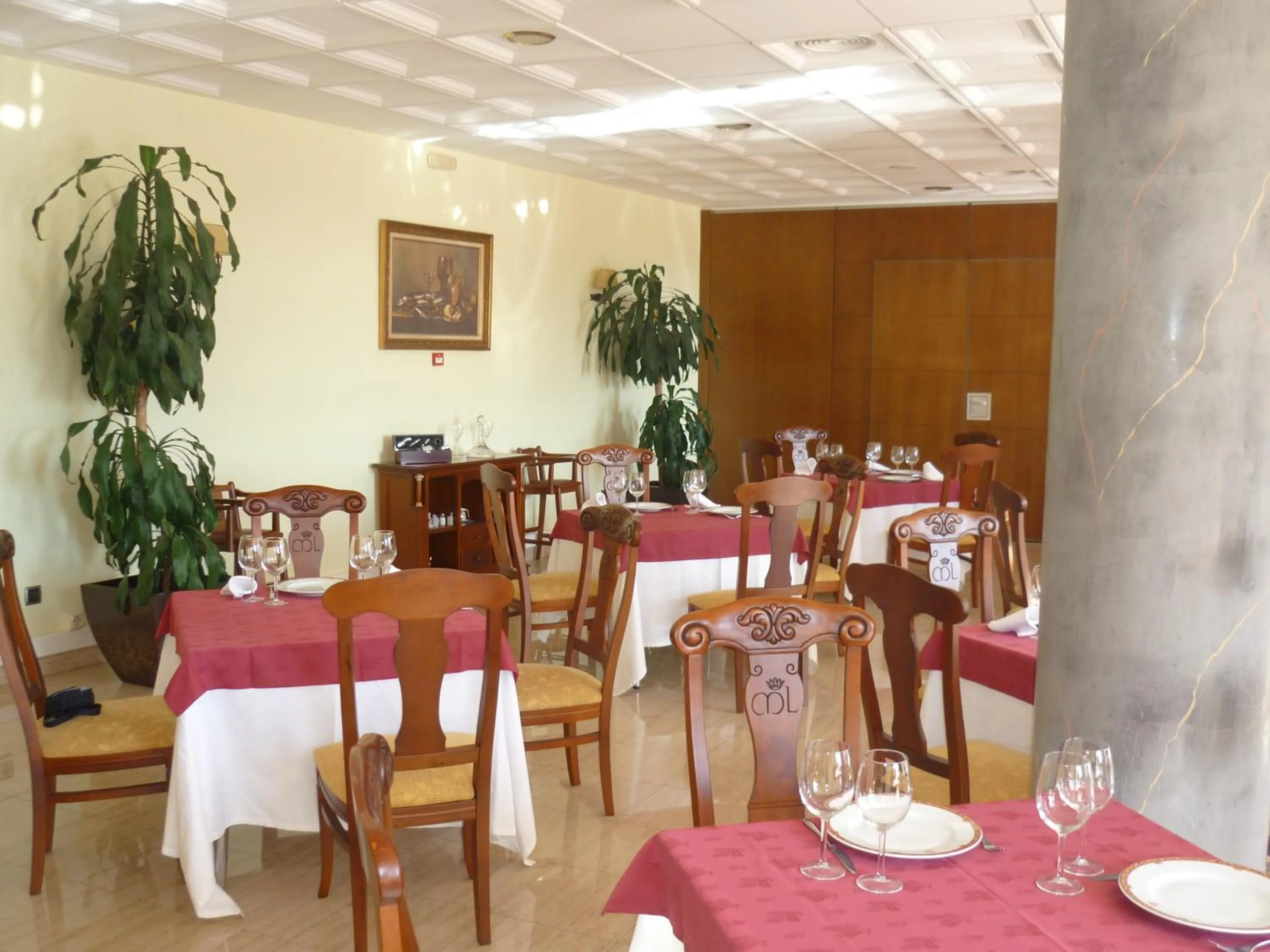 Restaurant/places to eat in Manrique de Lara