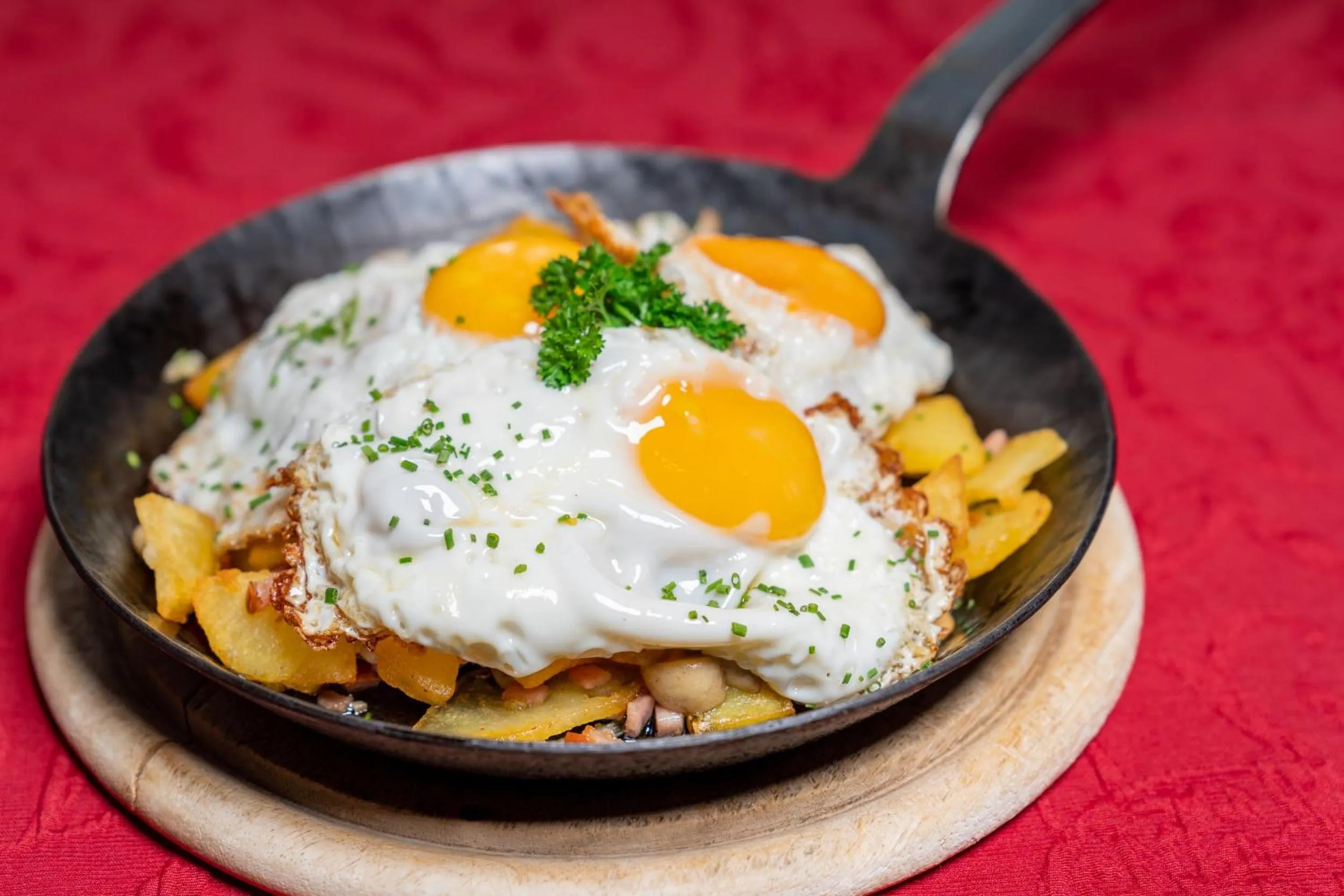 Food in Gasthaus-Pension Zum Kreuz