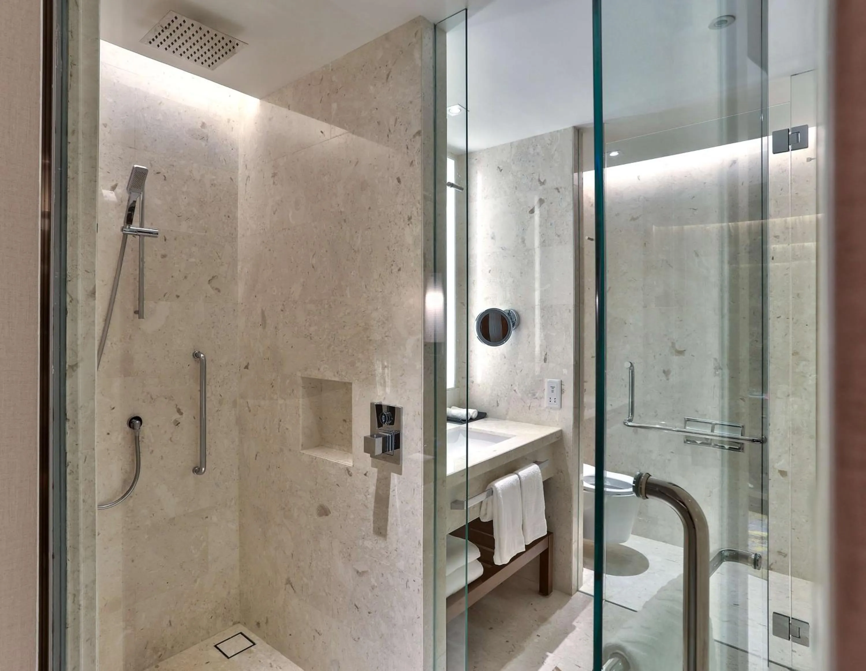 Bathroom in Hilton Kota Kinabalu