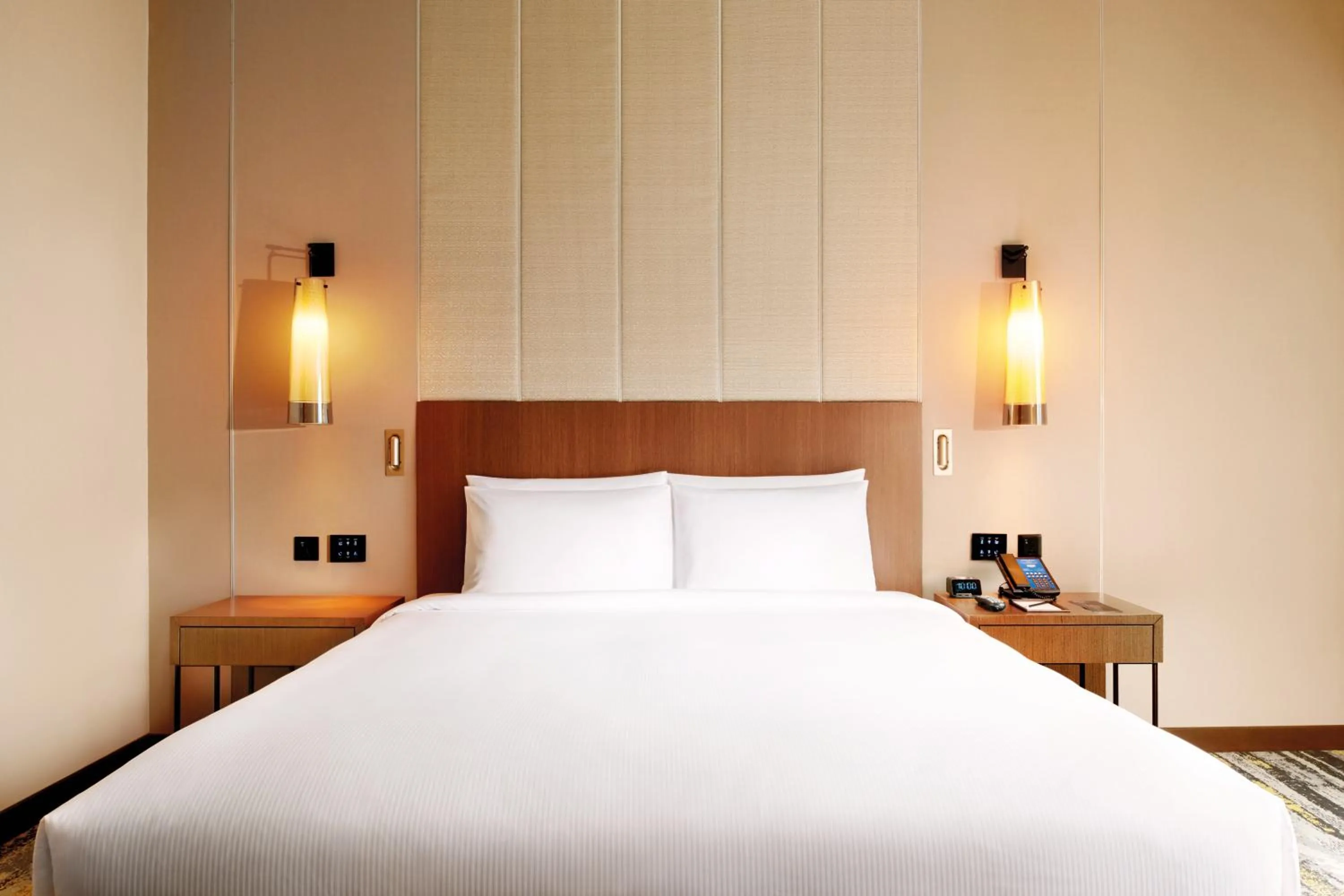 Bed in Hilton Kota Kinabalu