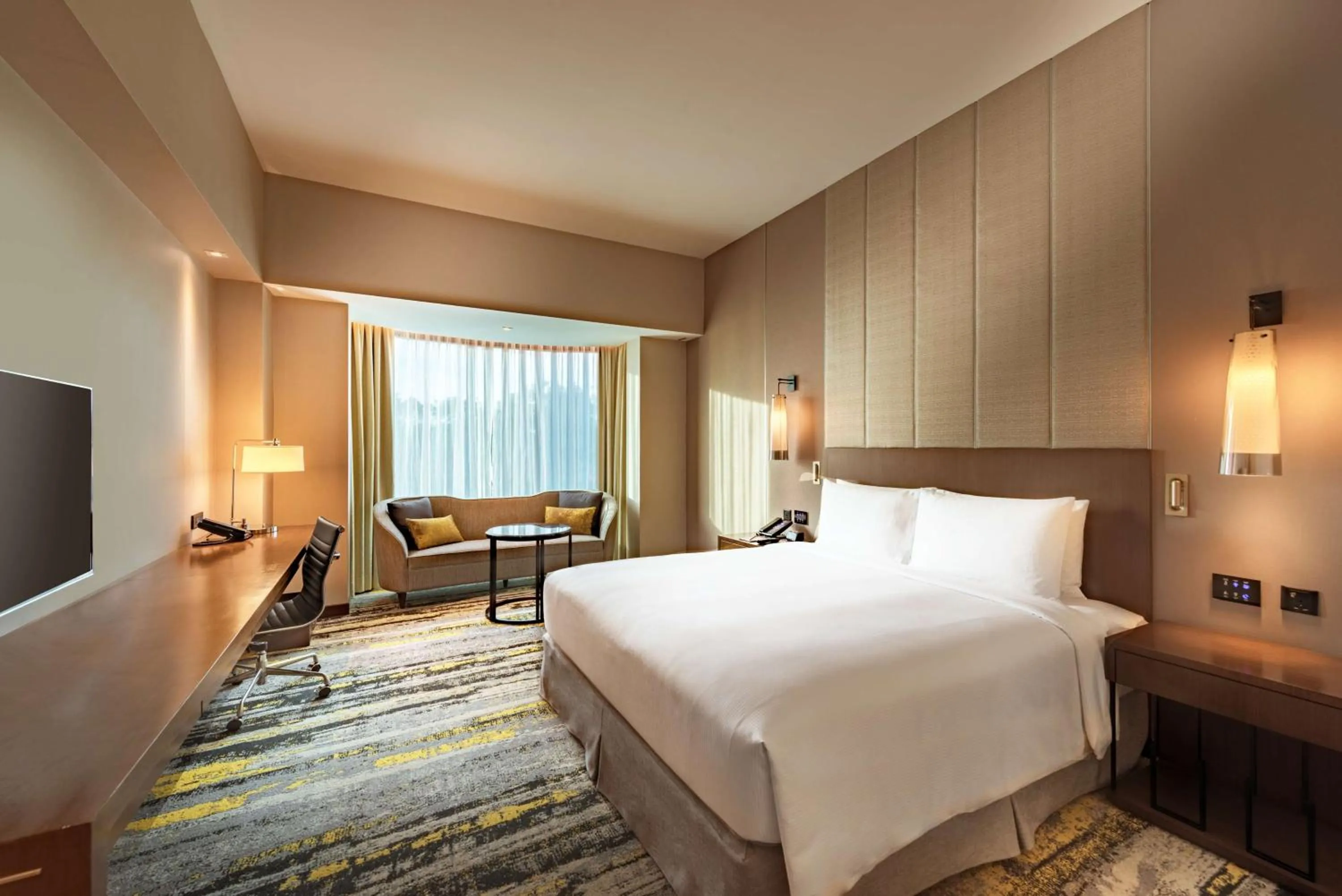 Bed in Hilton Kota Kinabalu