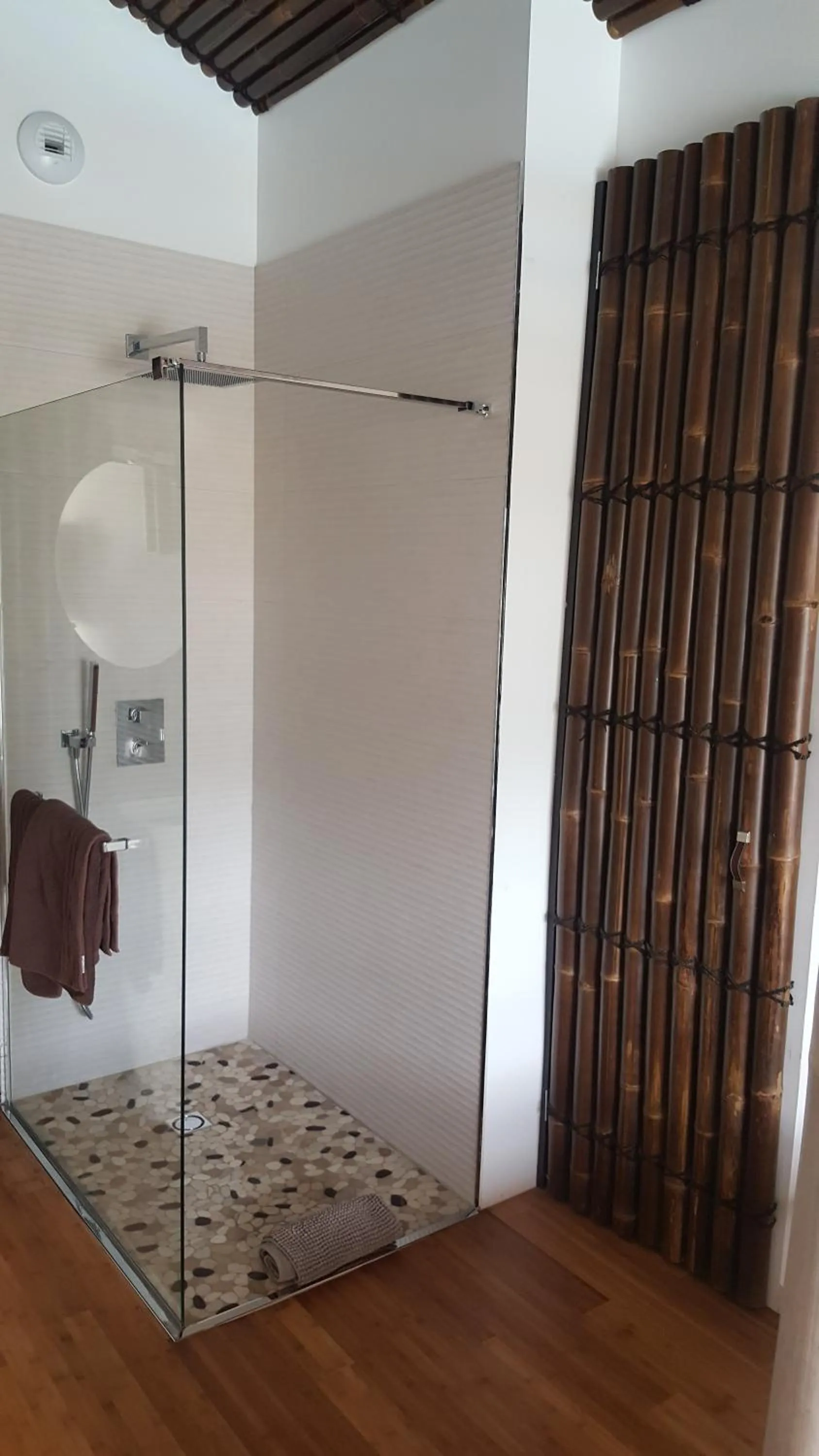 Shower in Villa BORA BORA