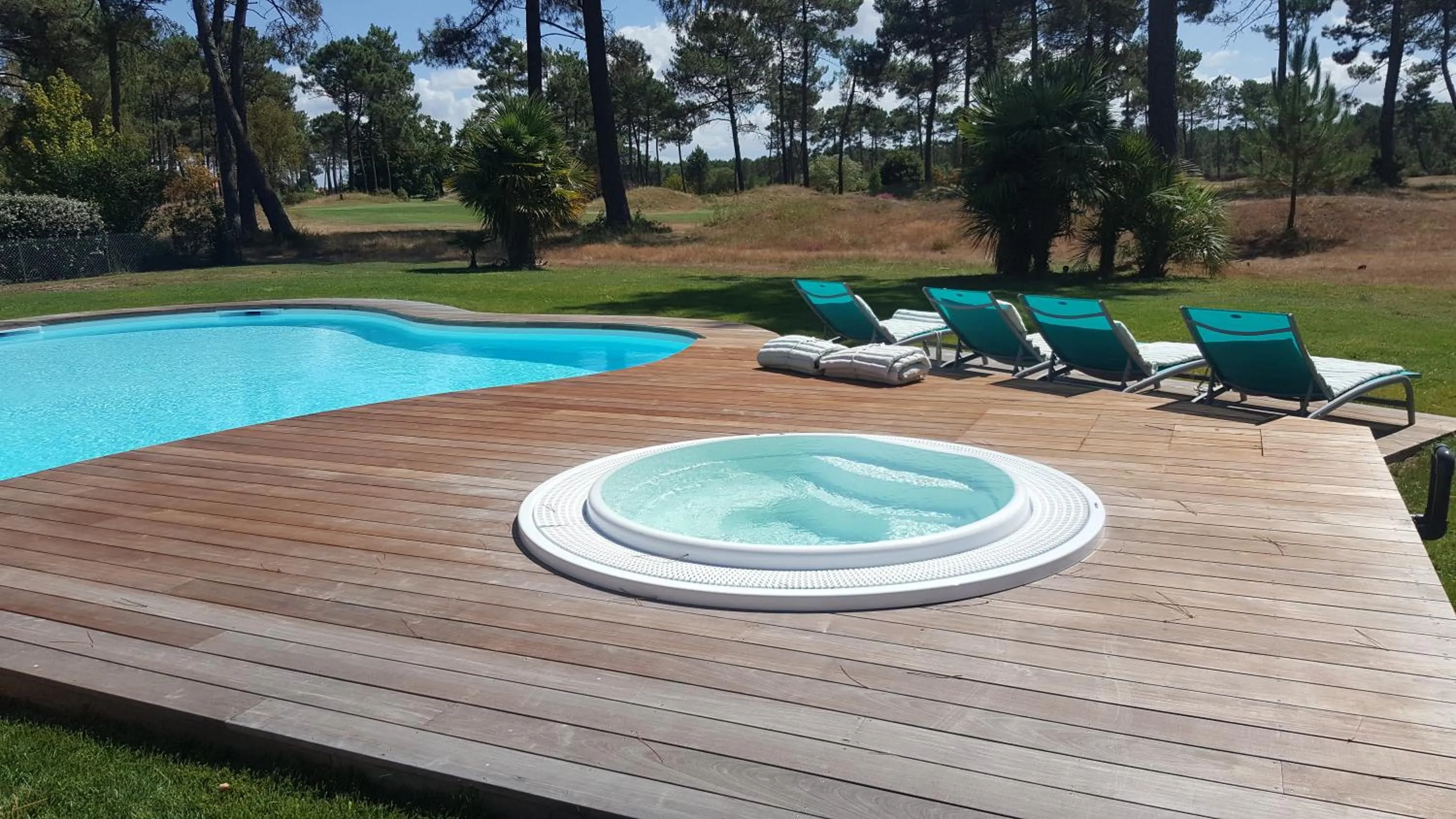 Hot Tub in Villa BORA BORA