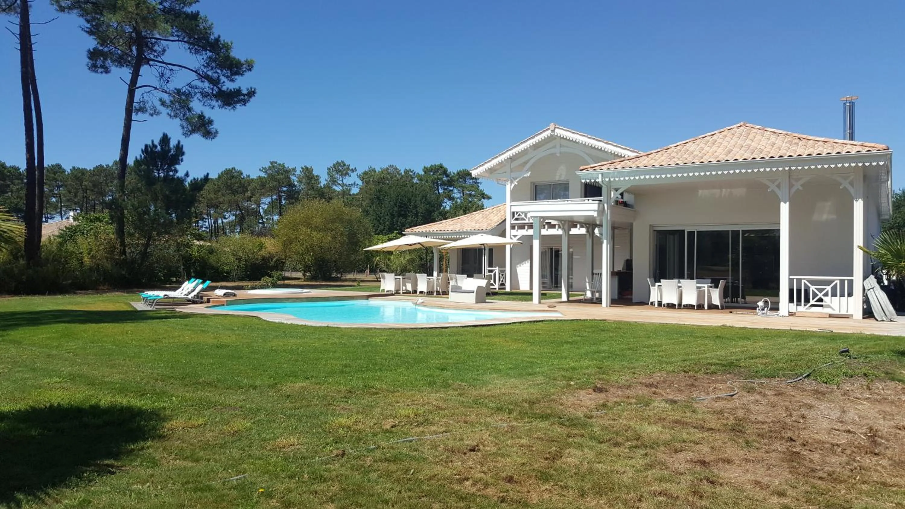 Facade/entrance in Villa BORA BORA