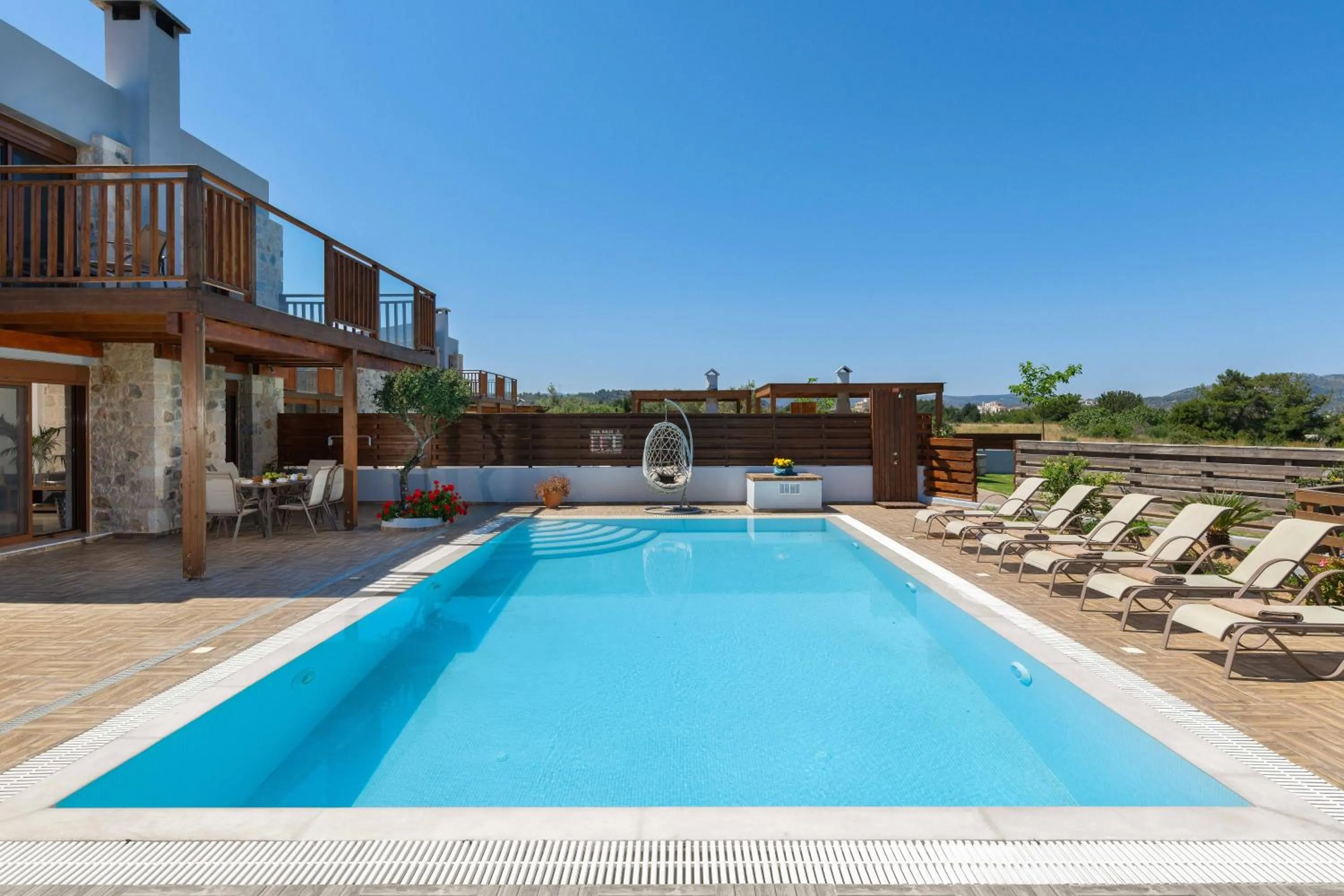 Swimming pool in Sperveri Enalio Villas