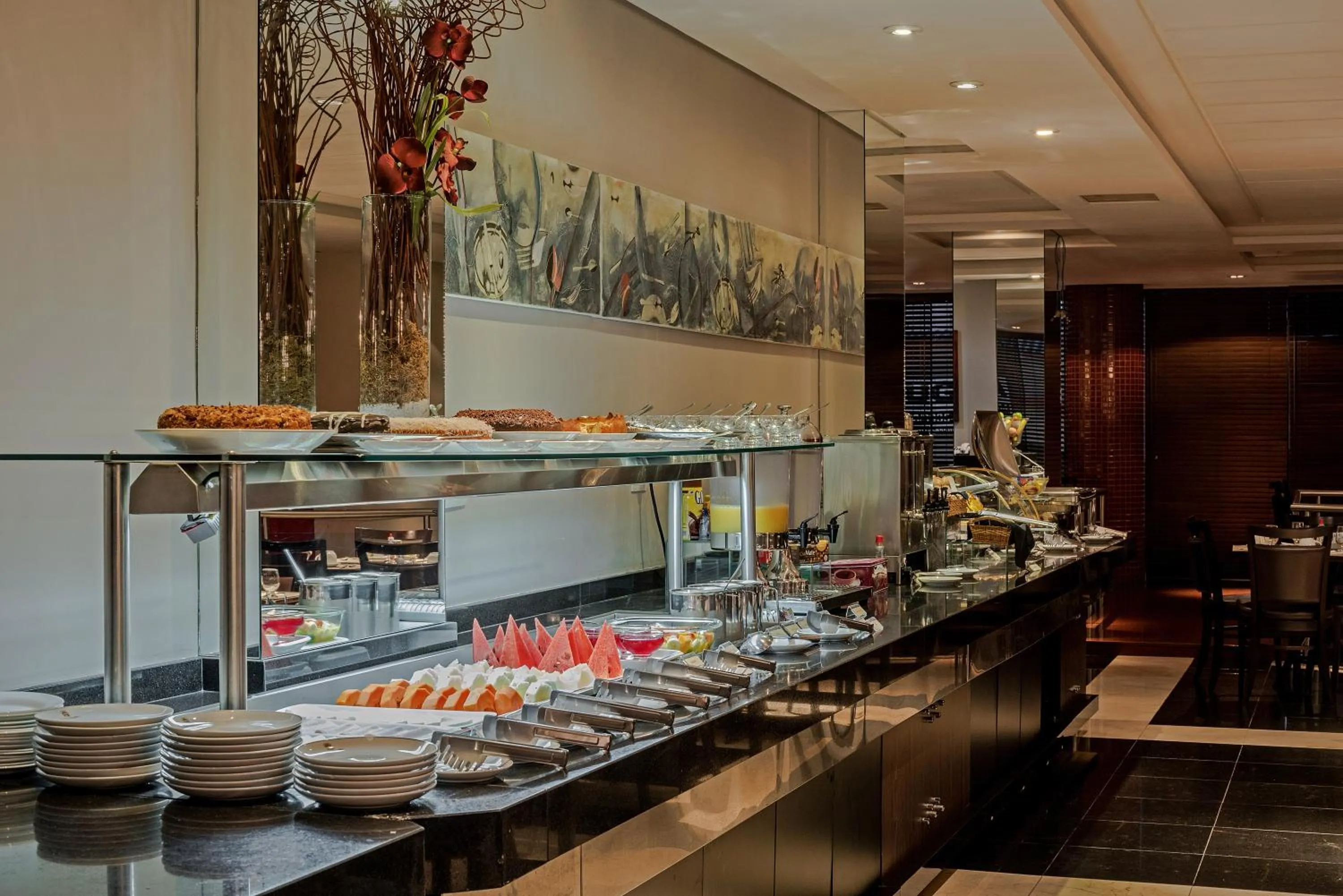 Buffet breakfast in Astron Ponta Grossa Plaza by Nobile