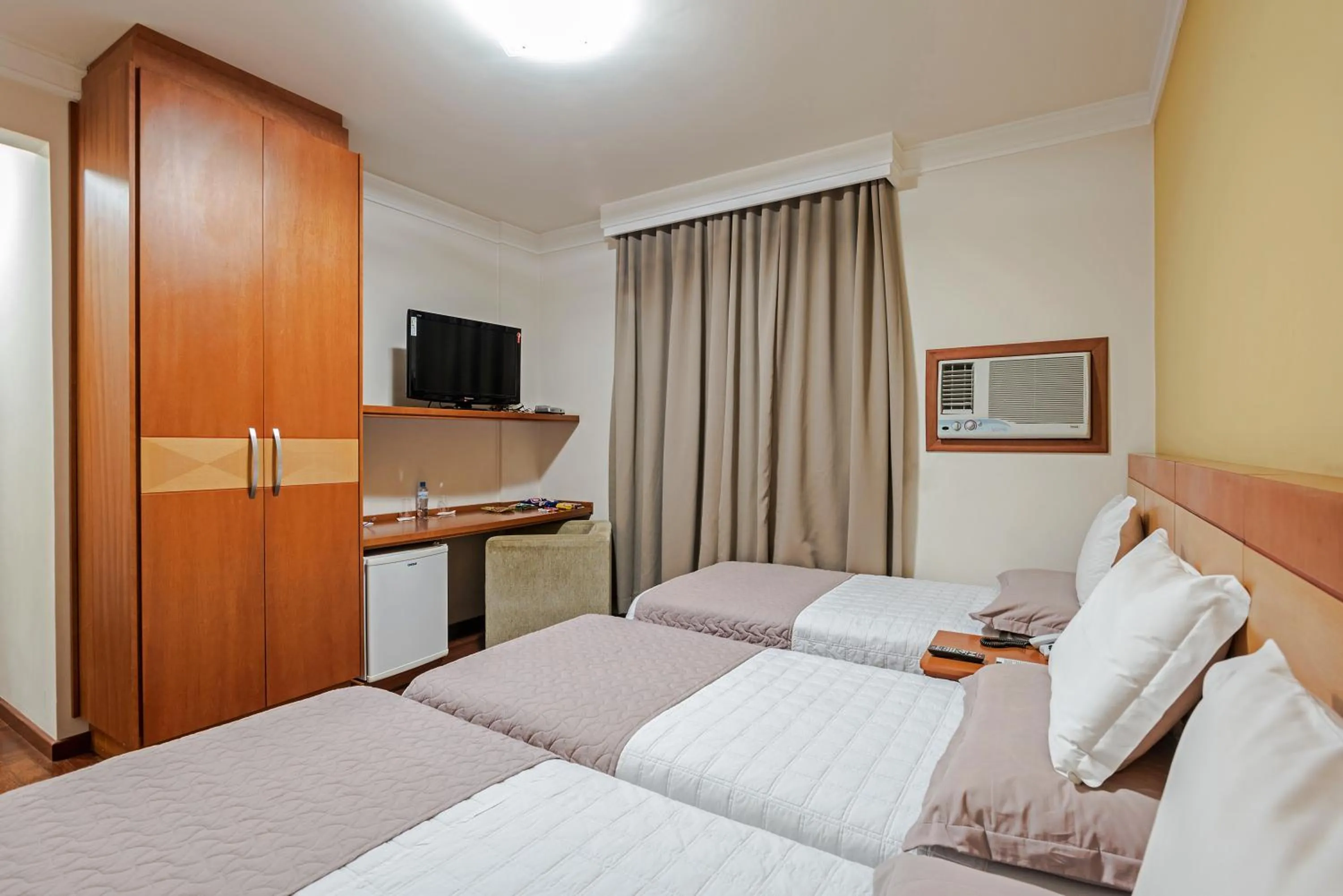 Bed in Astron Ponta Grossa Plaza by Nobile