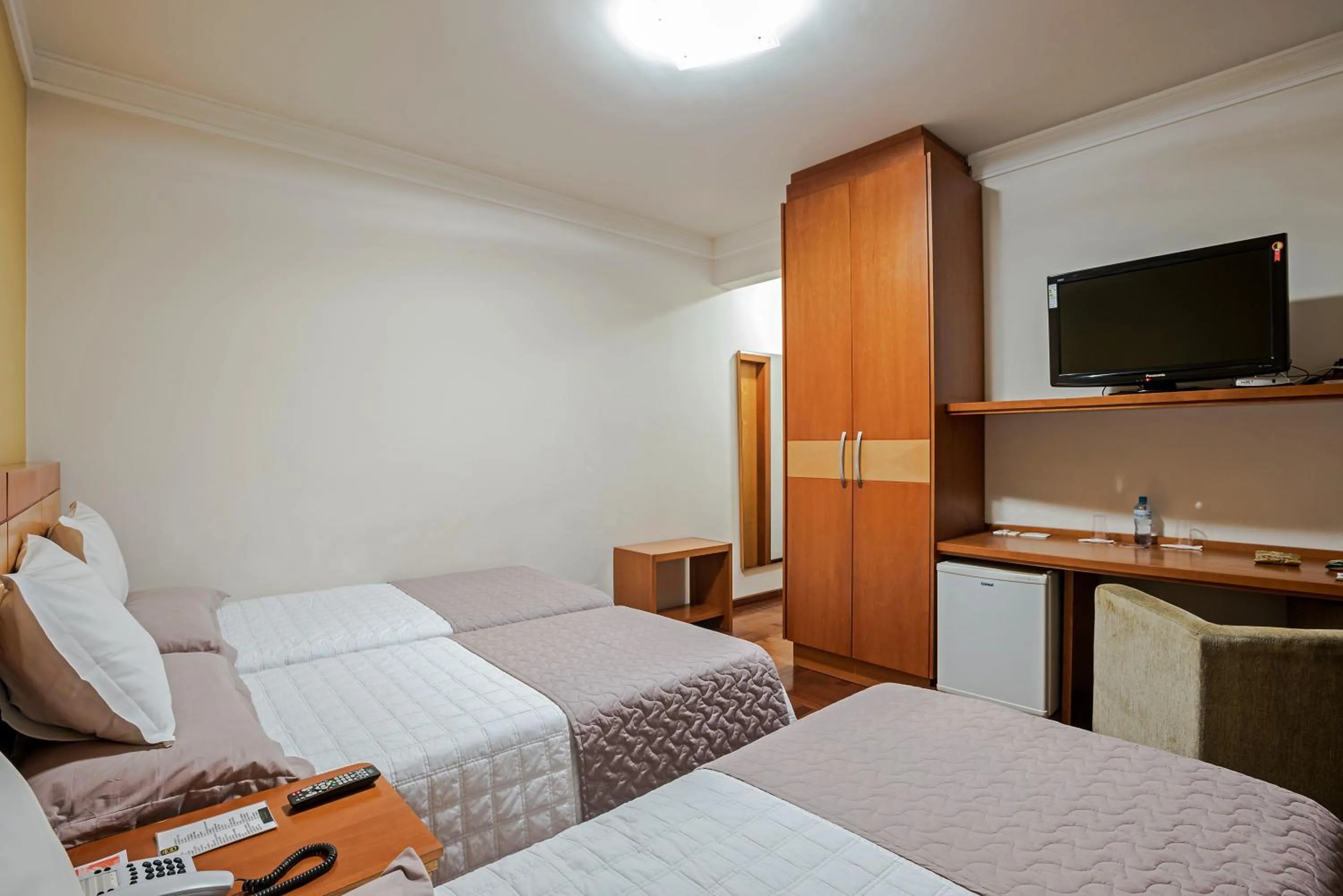 Bed in Astron Ponta Grossa Plaza by Nobile