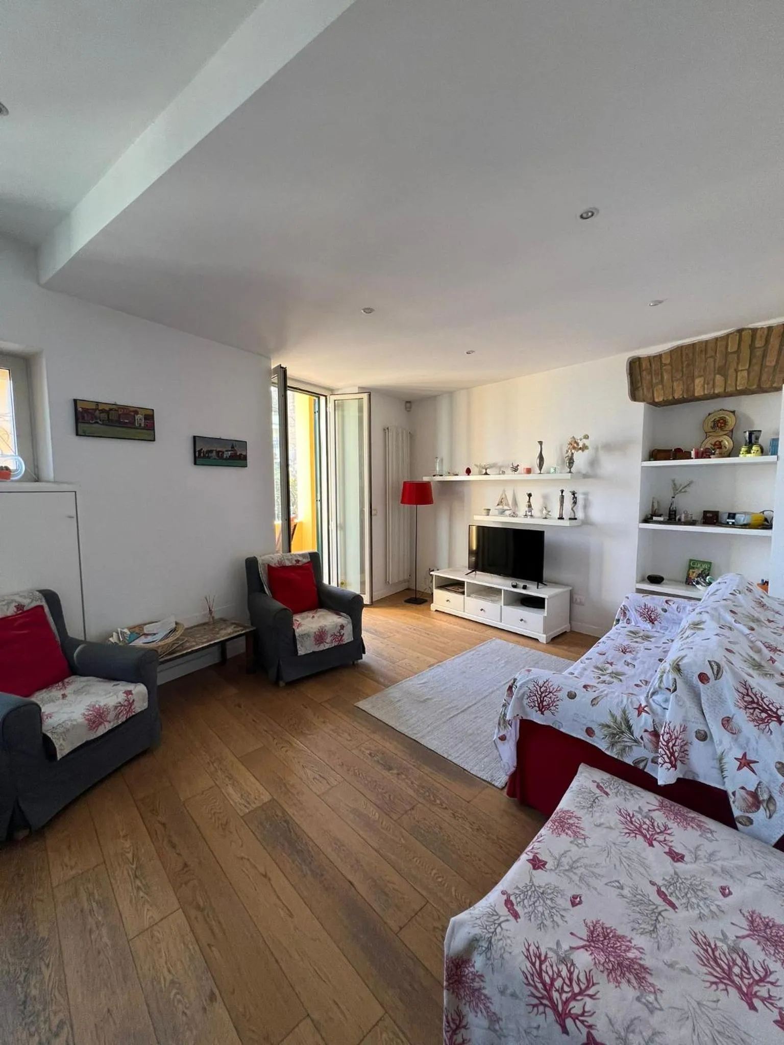 Living room, Bed in Miramare