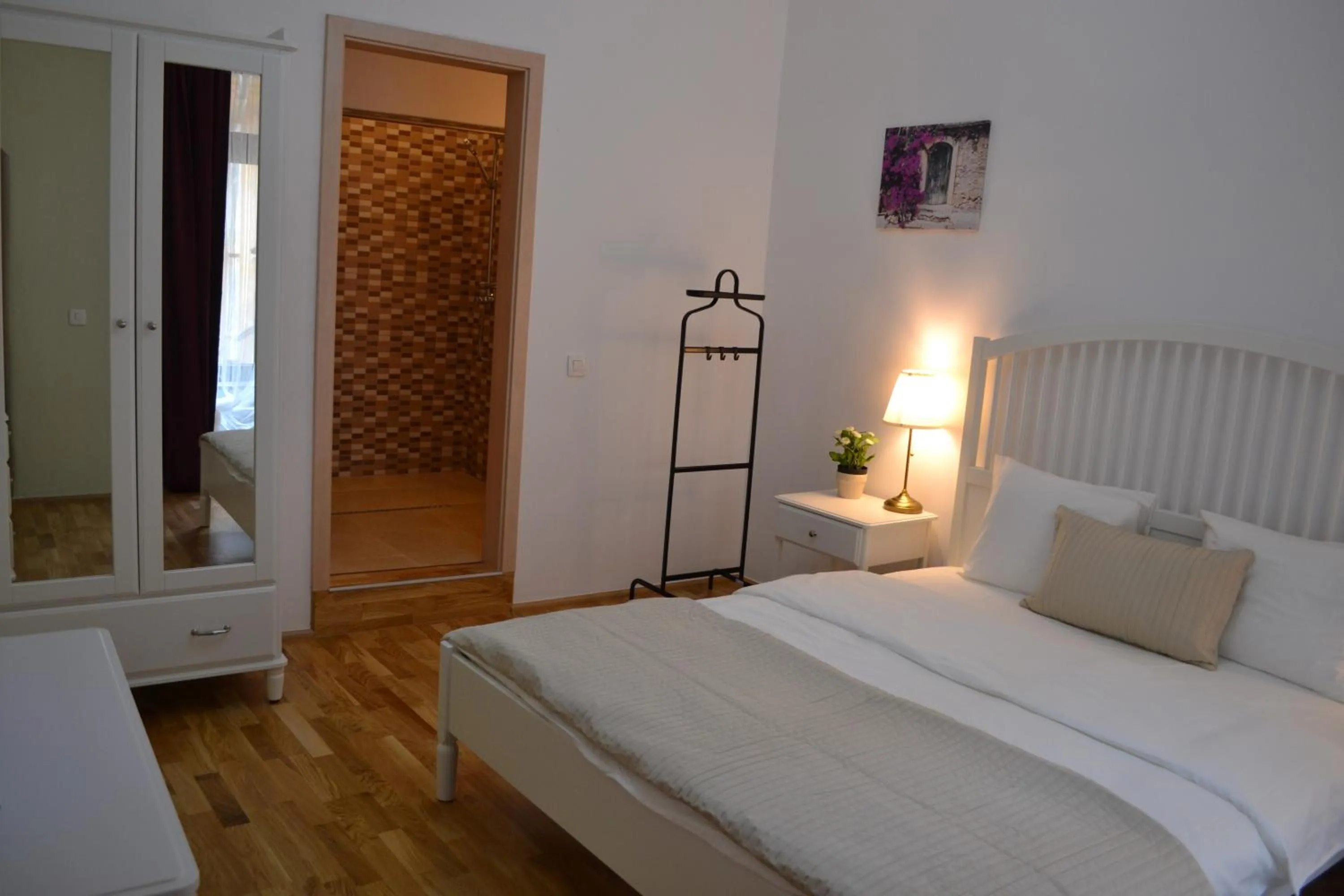 Photo of the whole room, Bed in Casa Krone - Piața Sfatului