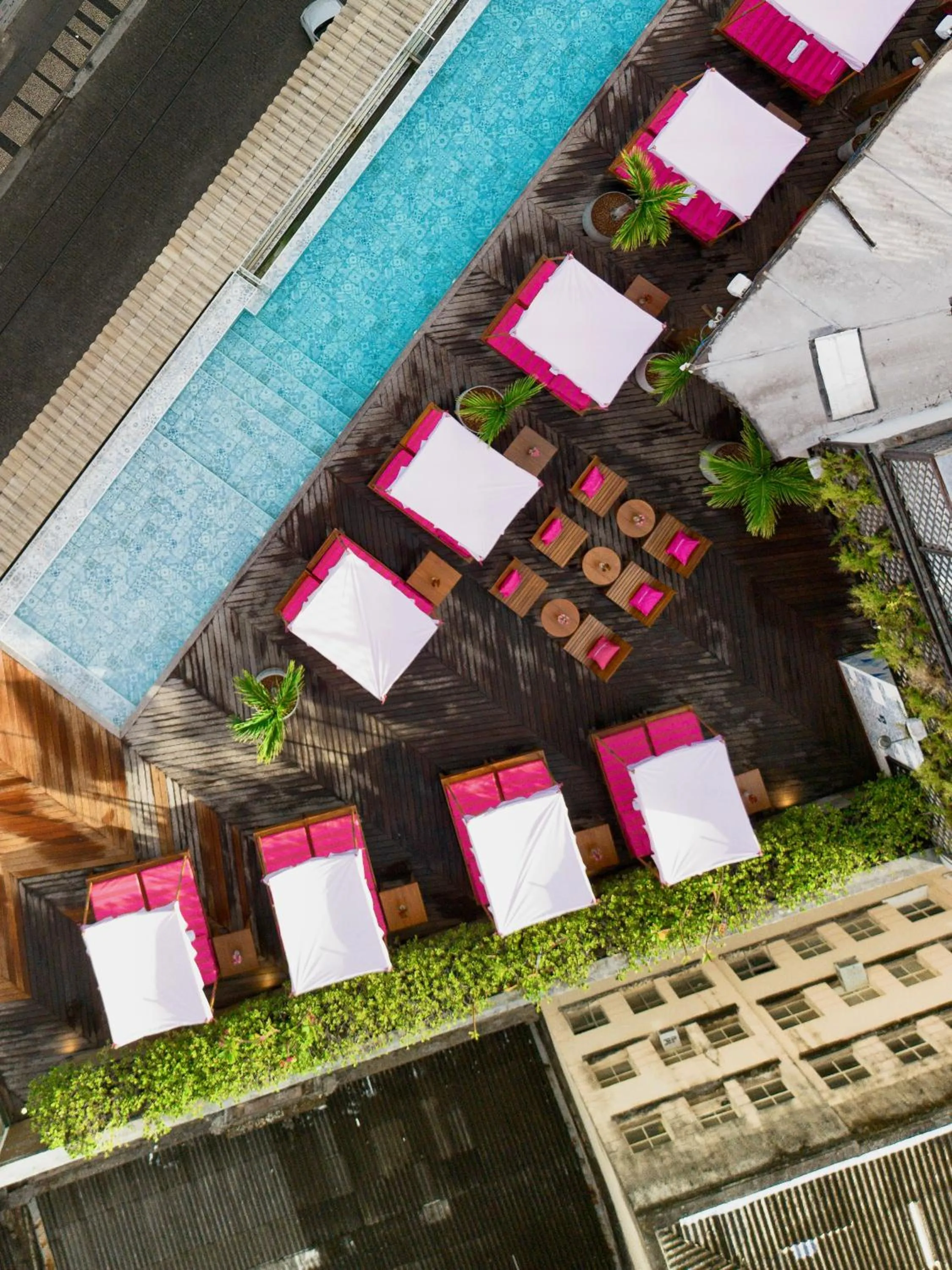 Pool view in Fera Palace Hotel