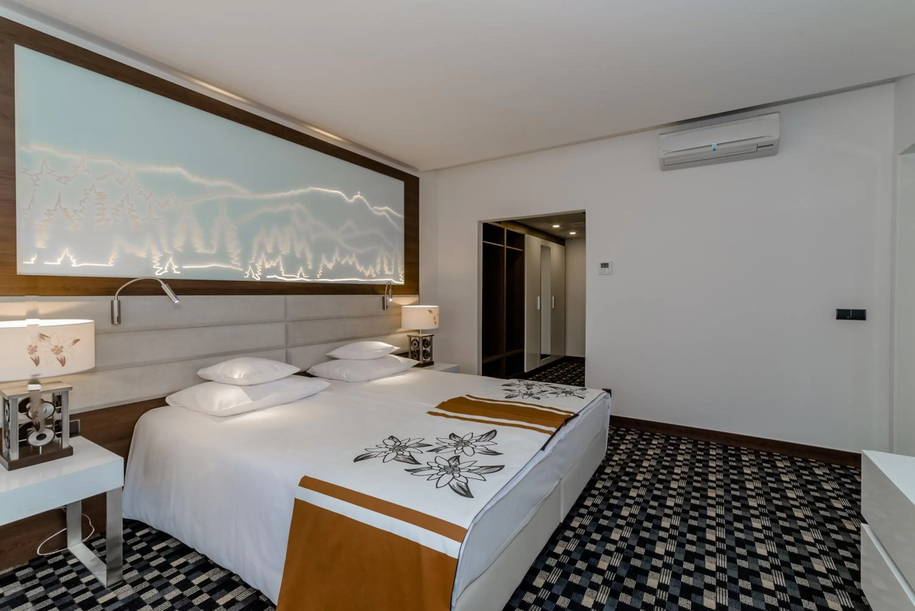 Photo of the whole room, Bed in Rezydencja II Nosalowy Dwór