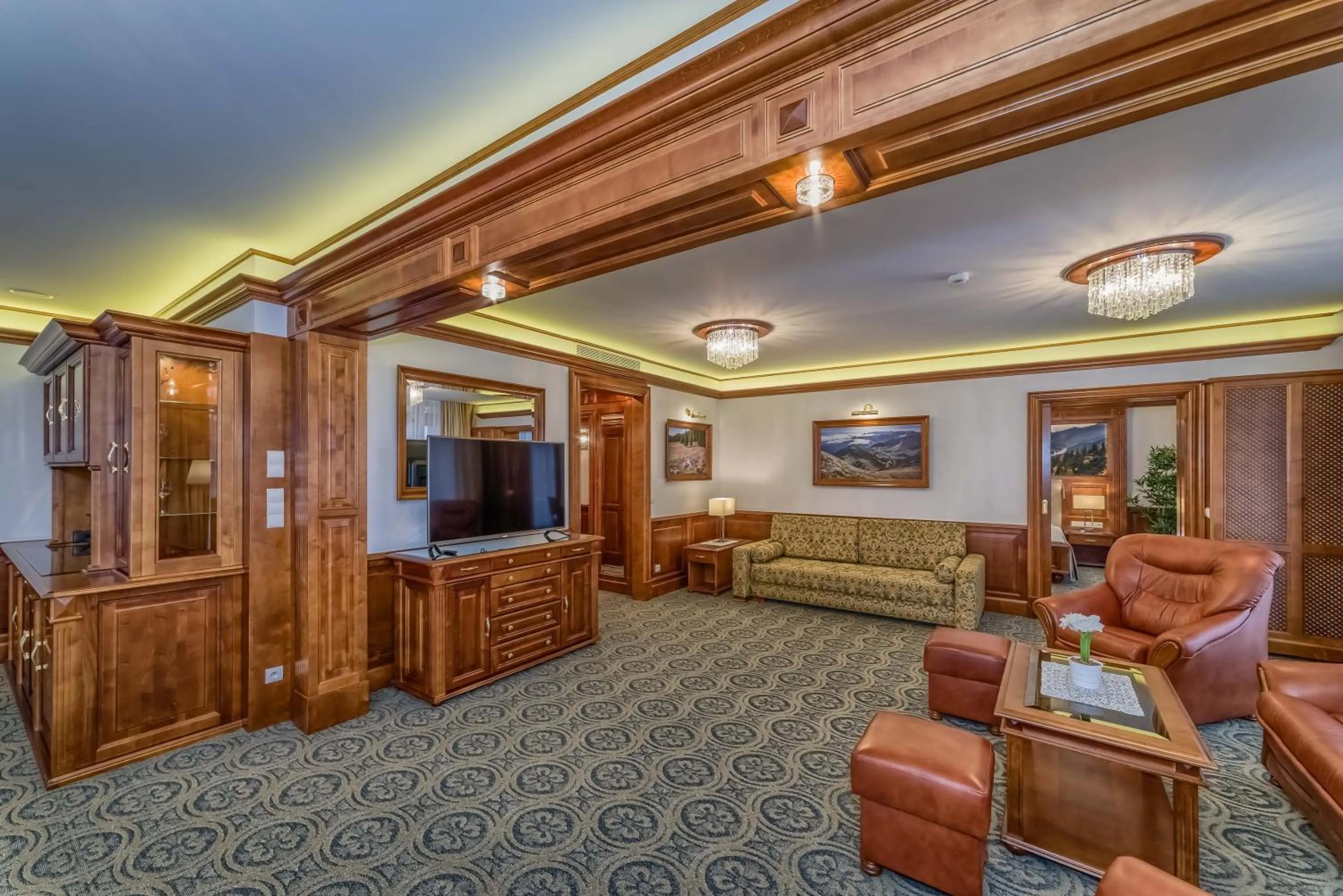 Seating area in Rezydencja II Nosalowy Dwór