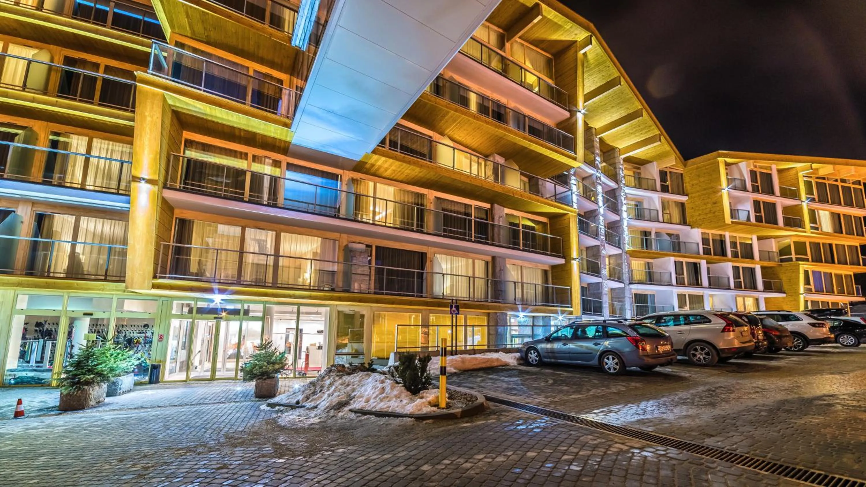 Facade/entrance in Rezydencja II Nosalowy Dwór