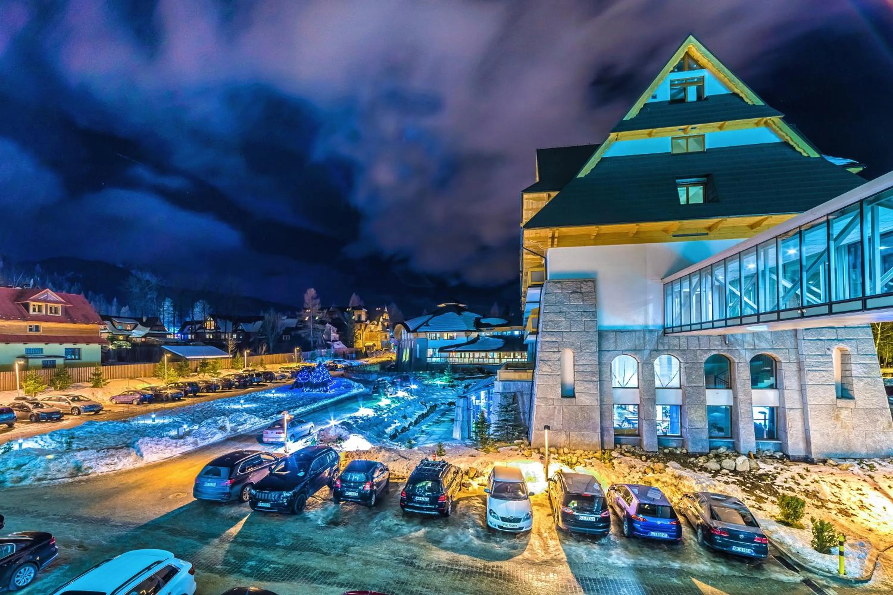 Property building in Rezydencja II Nosalowy Dwór