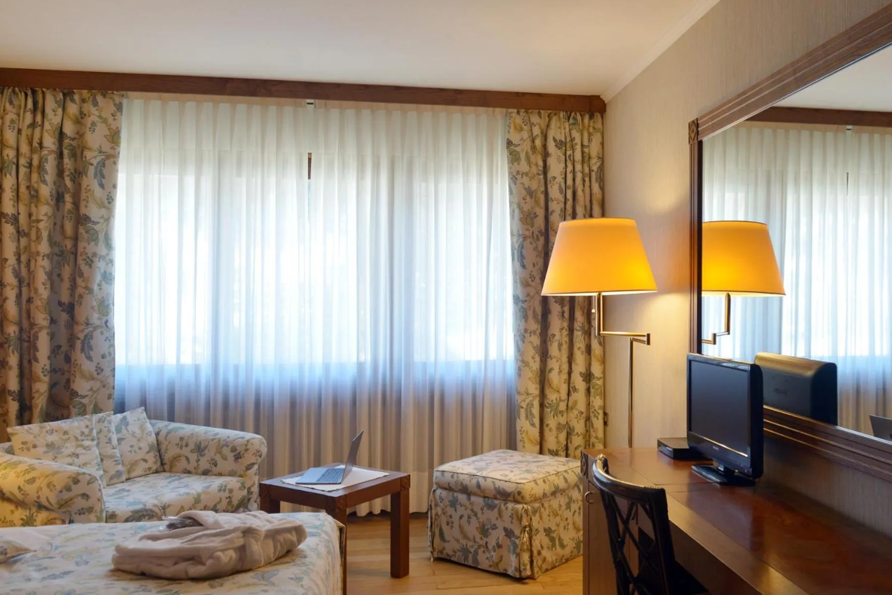 Bedroom in Savoia Palace Hotel