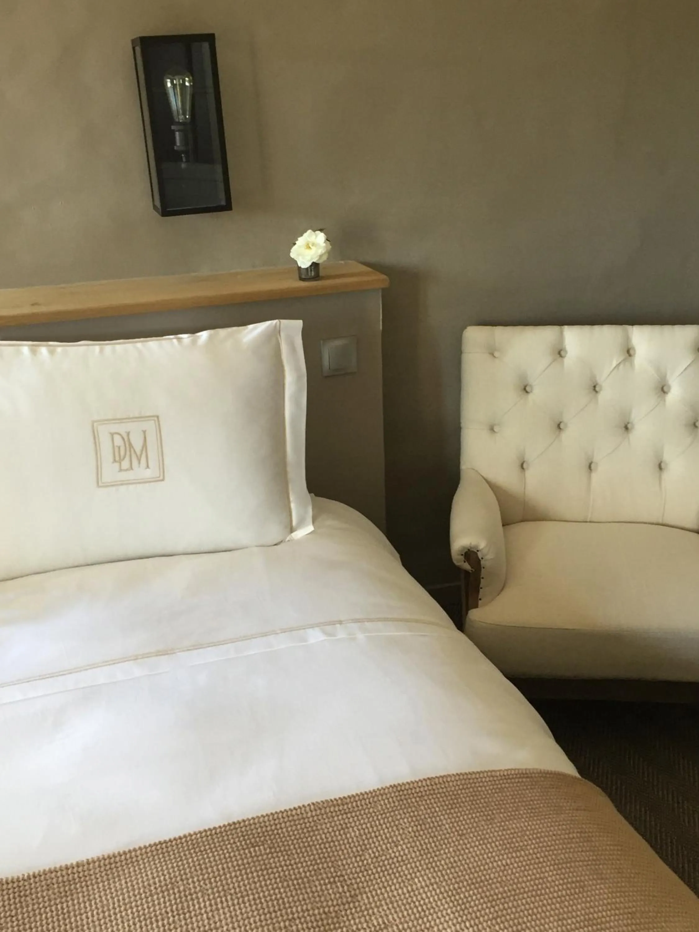 Bedroom, Bed in Domaine Les Martins - Gordes