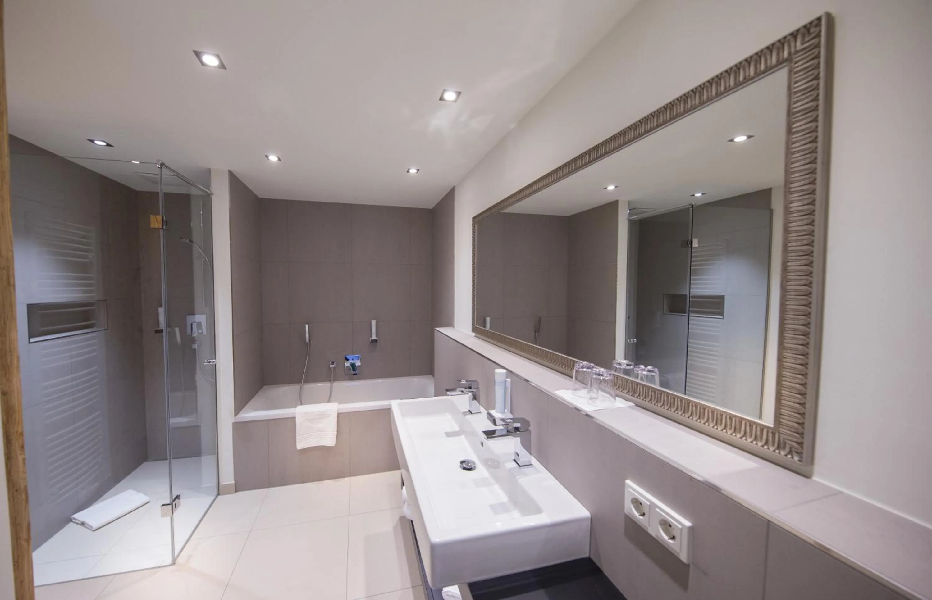 Bathroom in TWO TIMEZ - Boutique Hotel