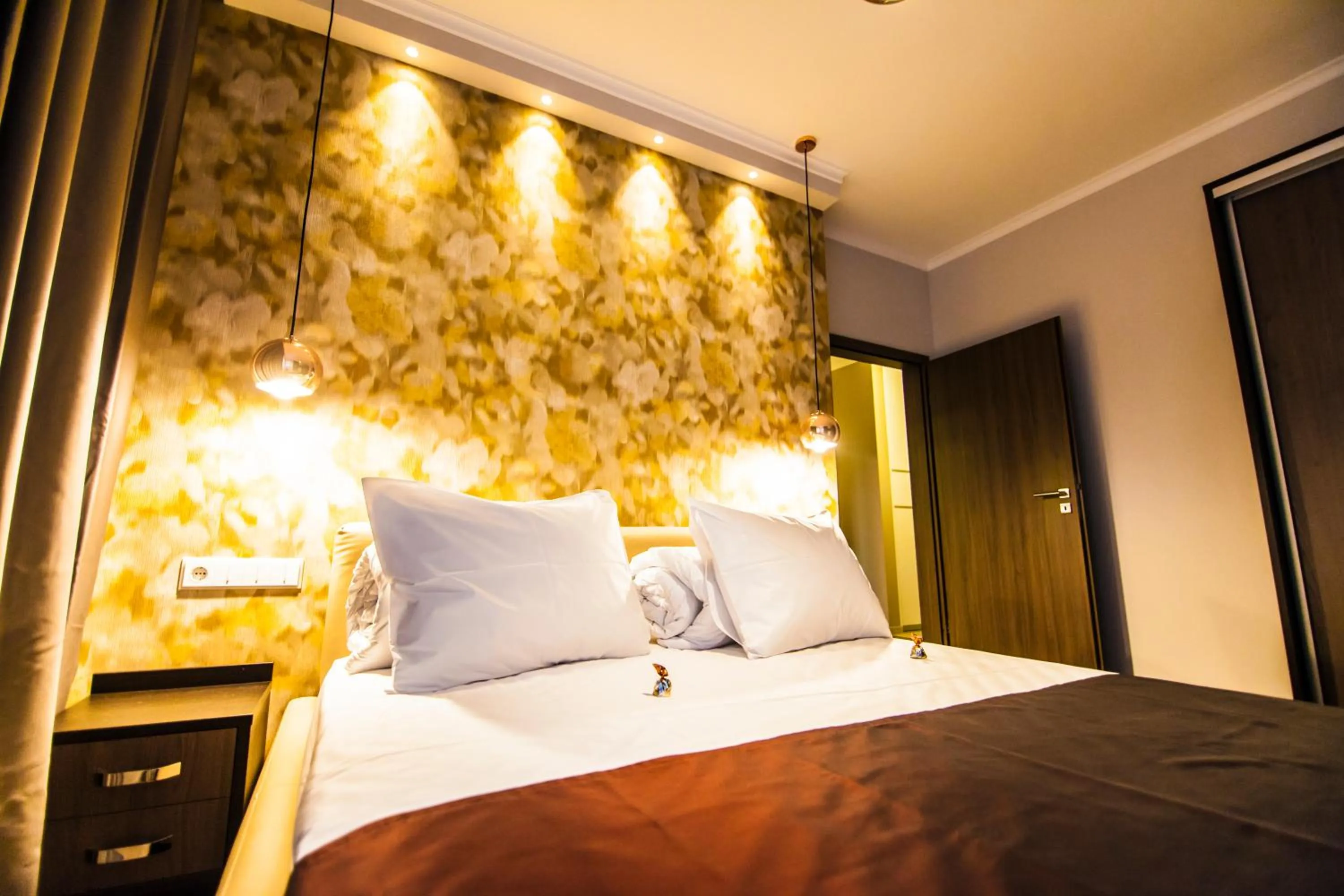 Property building, Bed in Cluj Business Class