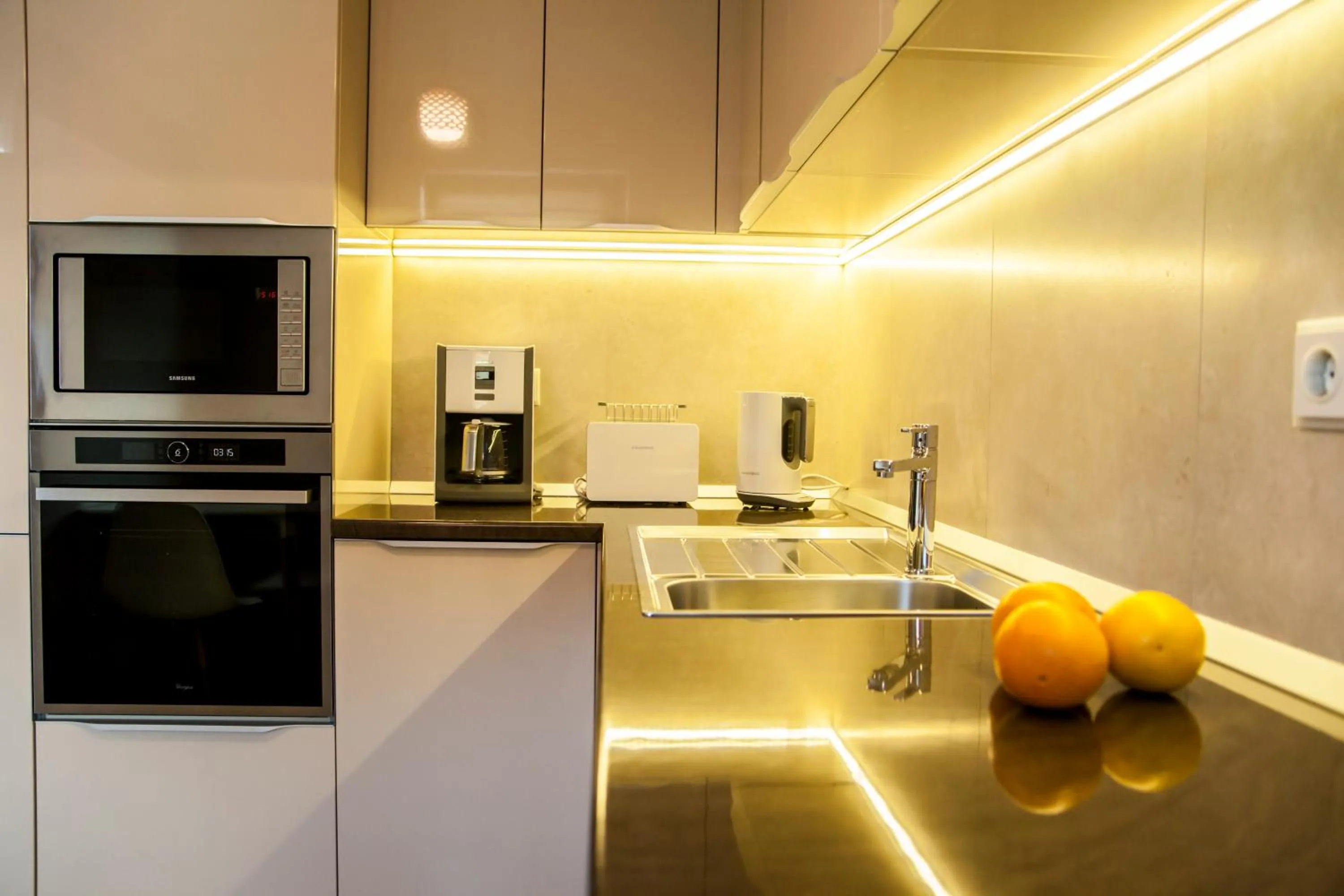 Kitchen or kitchenette in Cluj Business Class