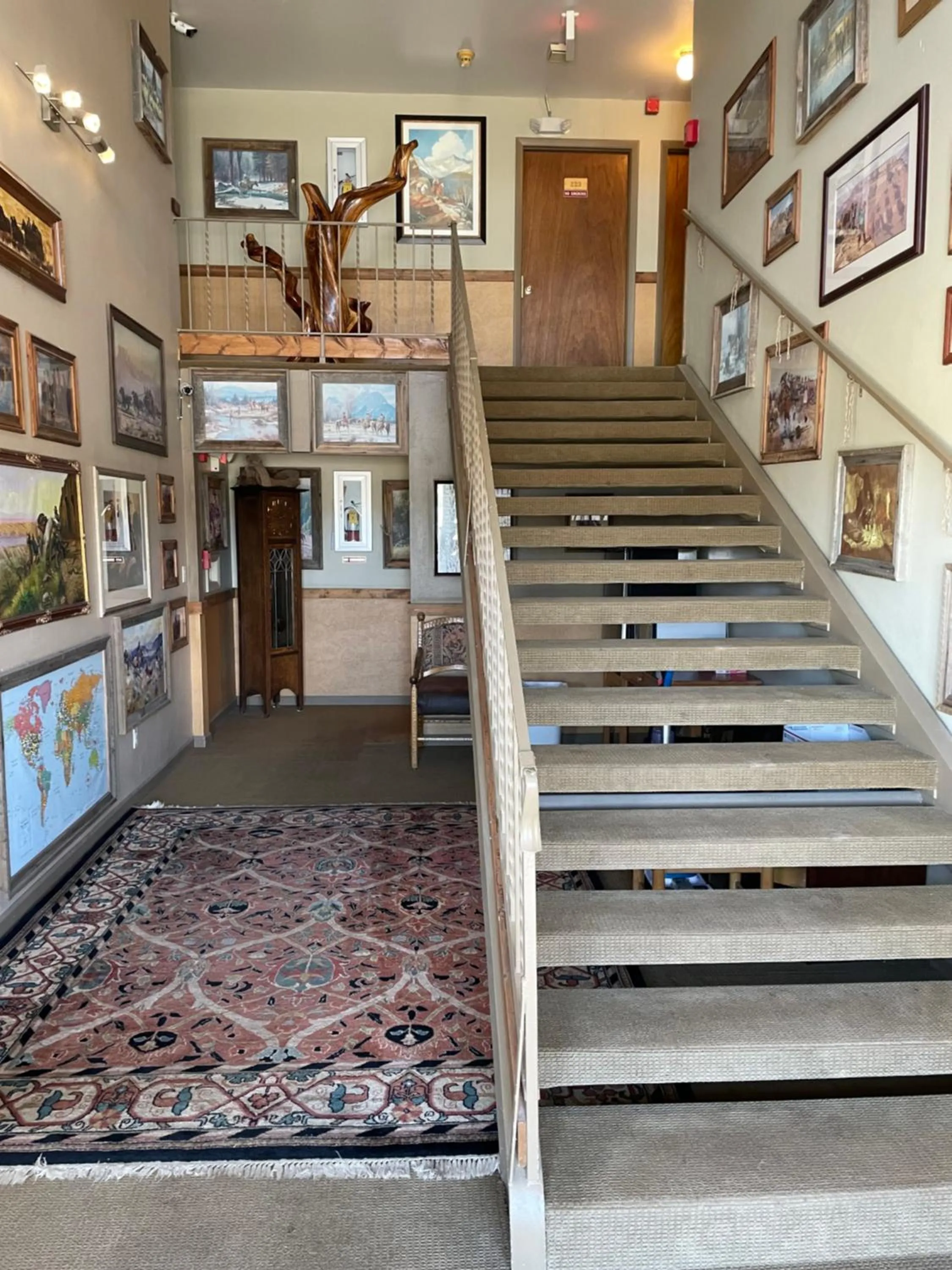 Property building in Rawlins Western Lodge