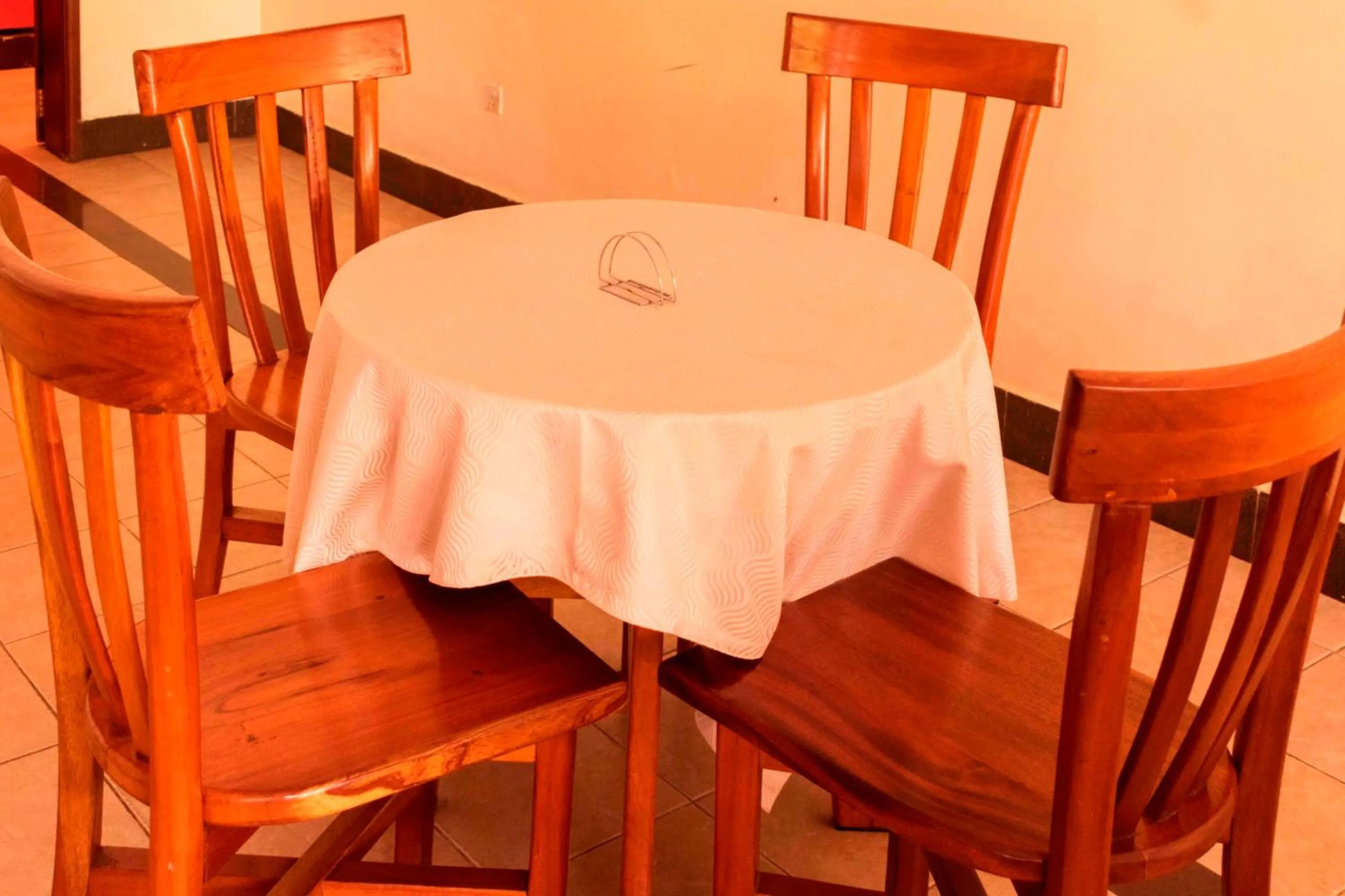 Restaurant/places to eat in Kalya Courts Hotel Fort Portal