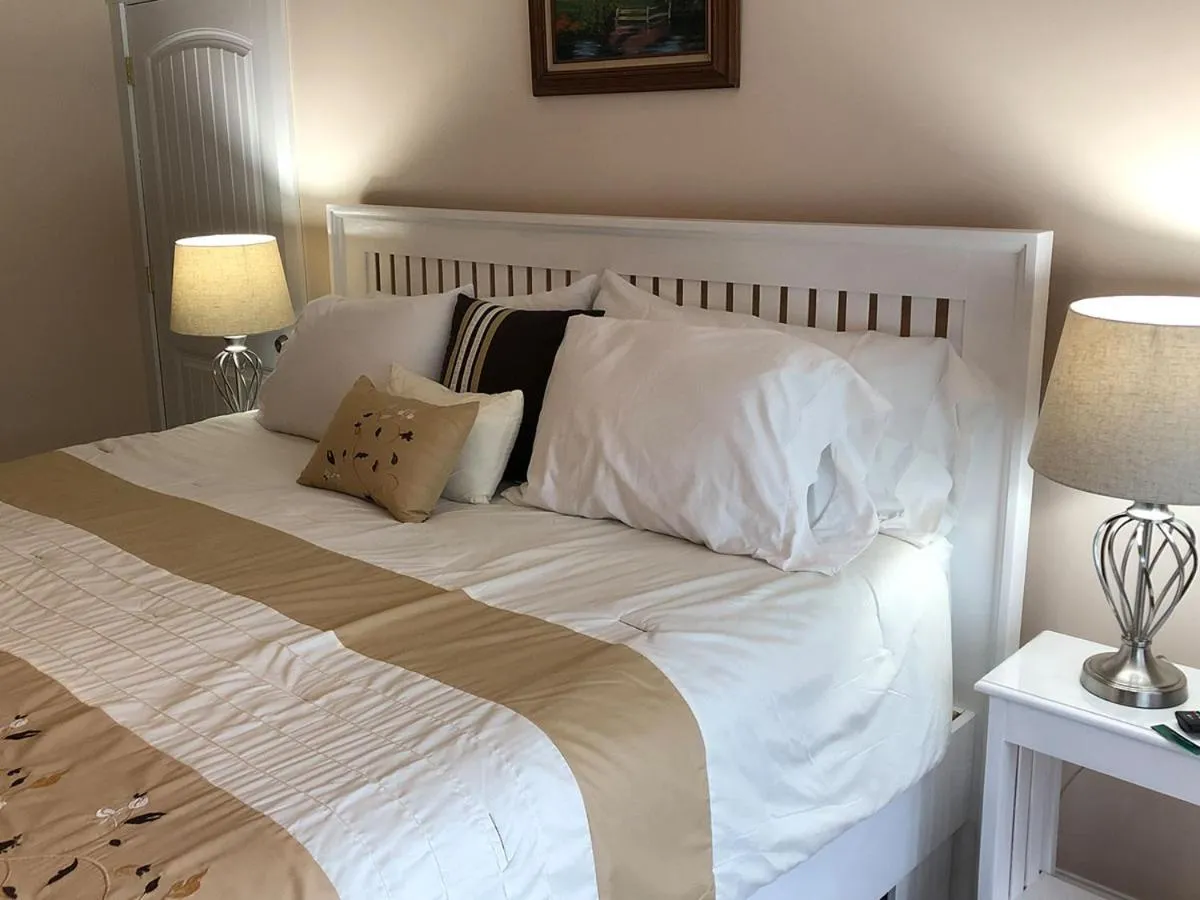 Bed in Stamford Gables Bed and Breakfast