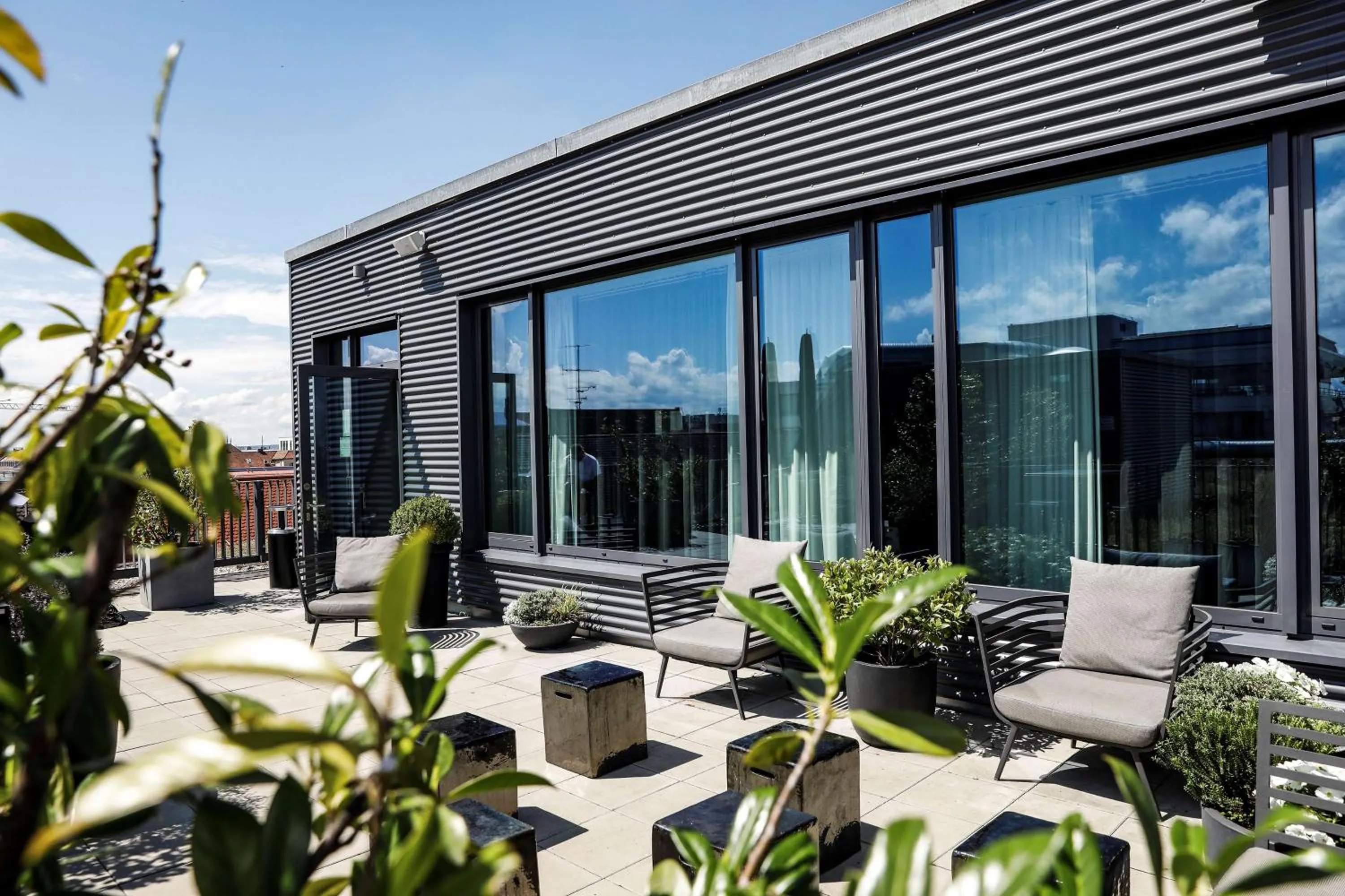 Patio in Adina Apartment Hotel Nuremberg
