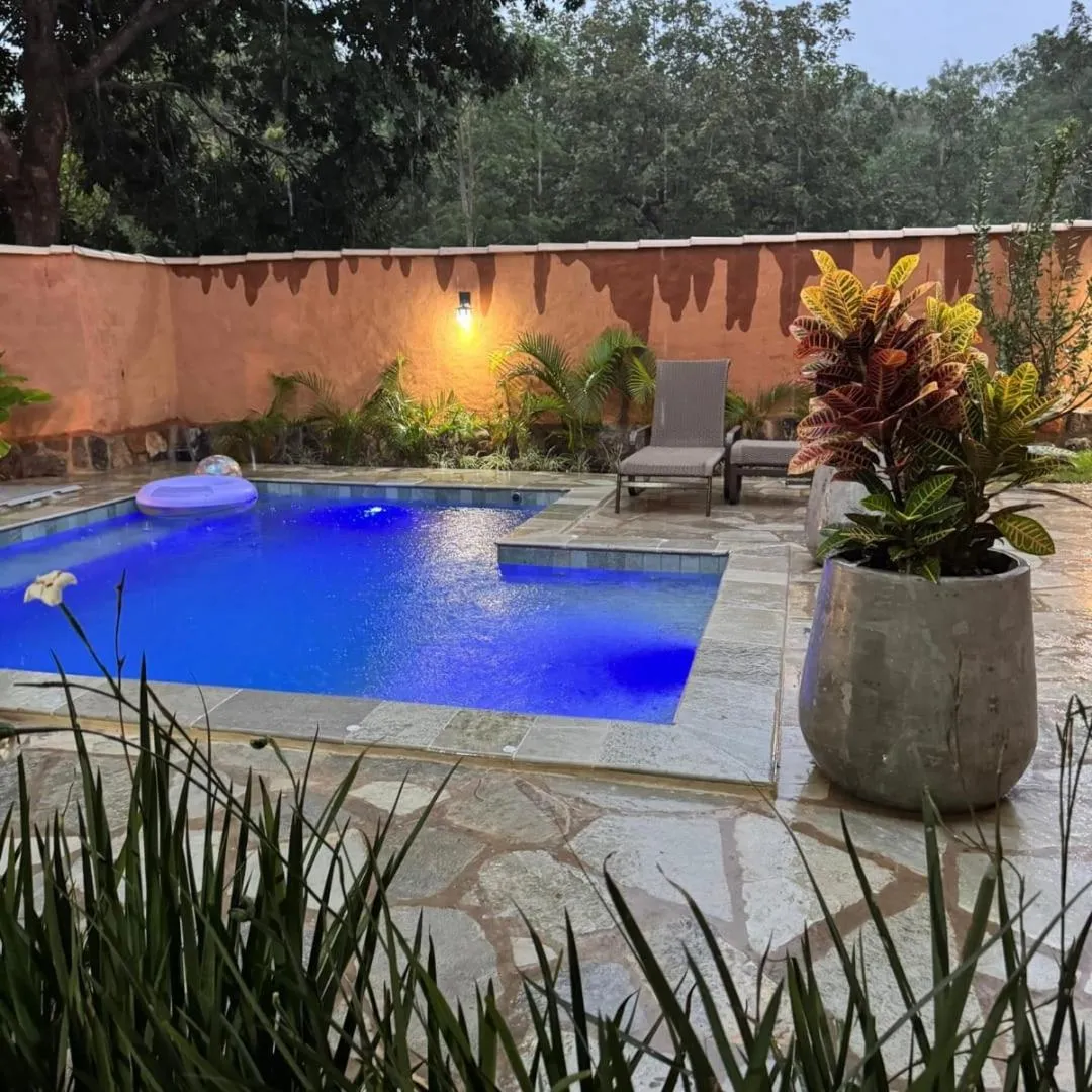 Swimming pool in Pousada Renascer Park