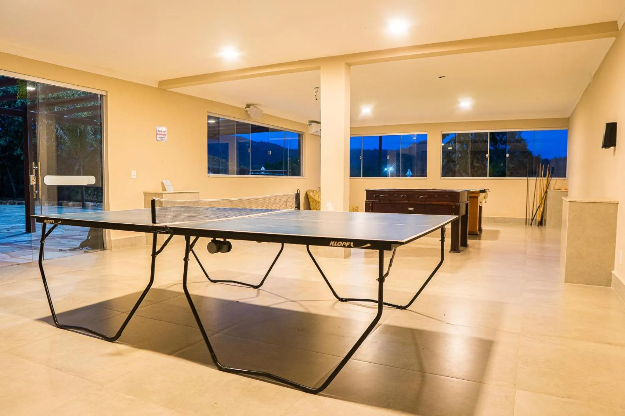 Table tennis in Pousada Renascer Park