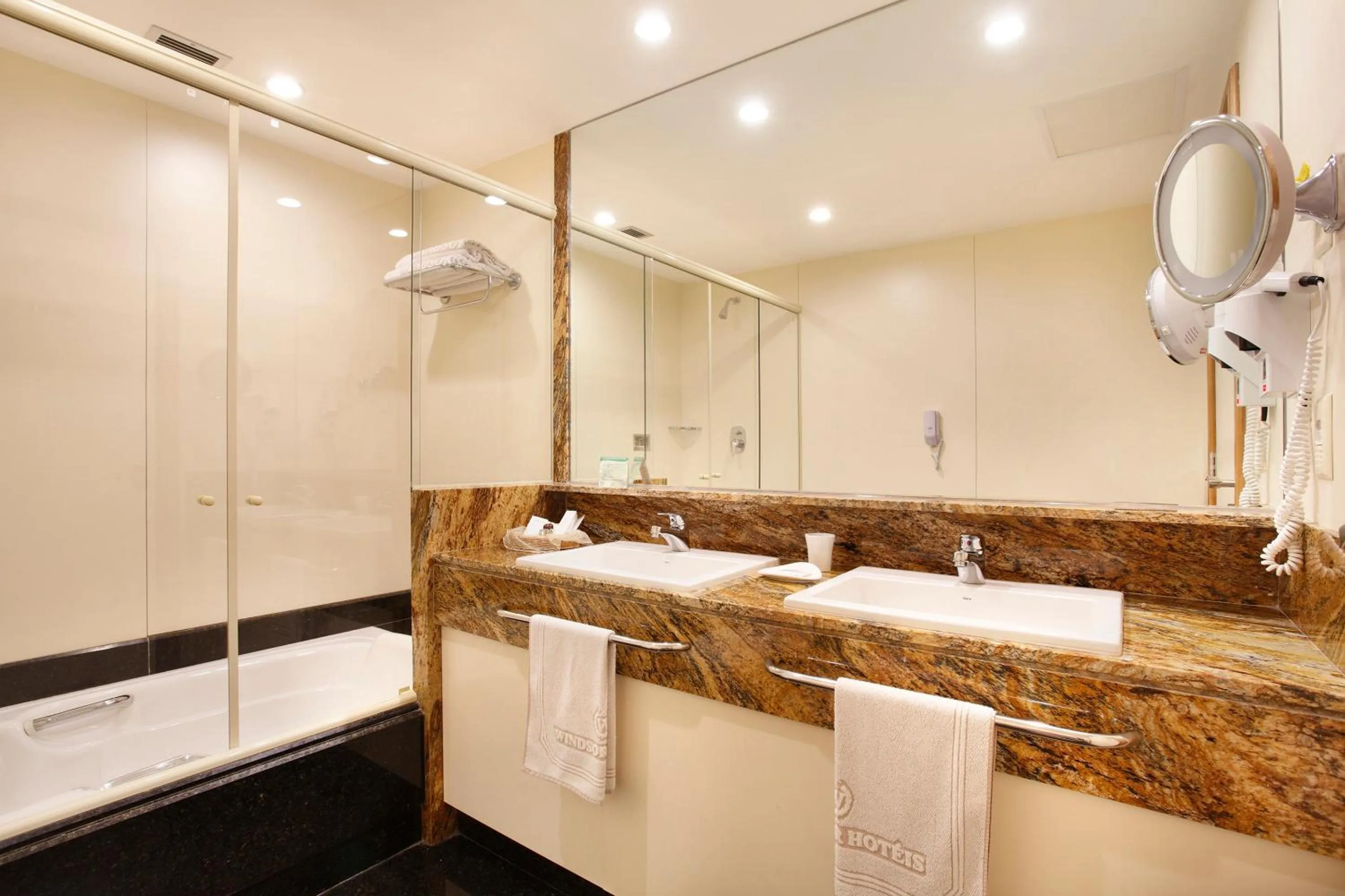 Bathroom in Windsor Florida Hotel