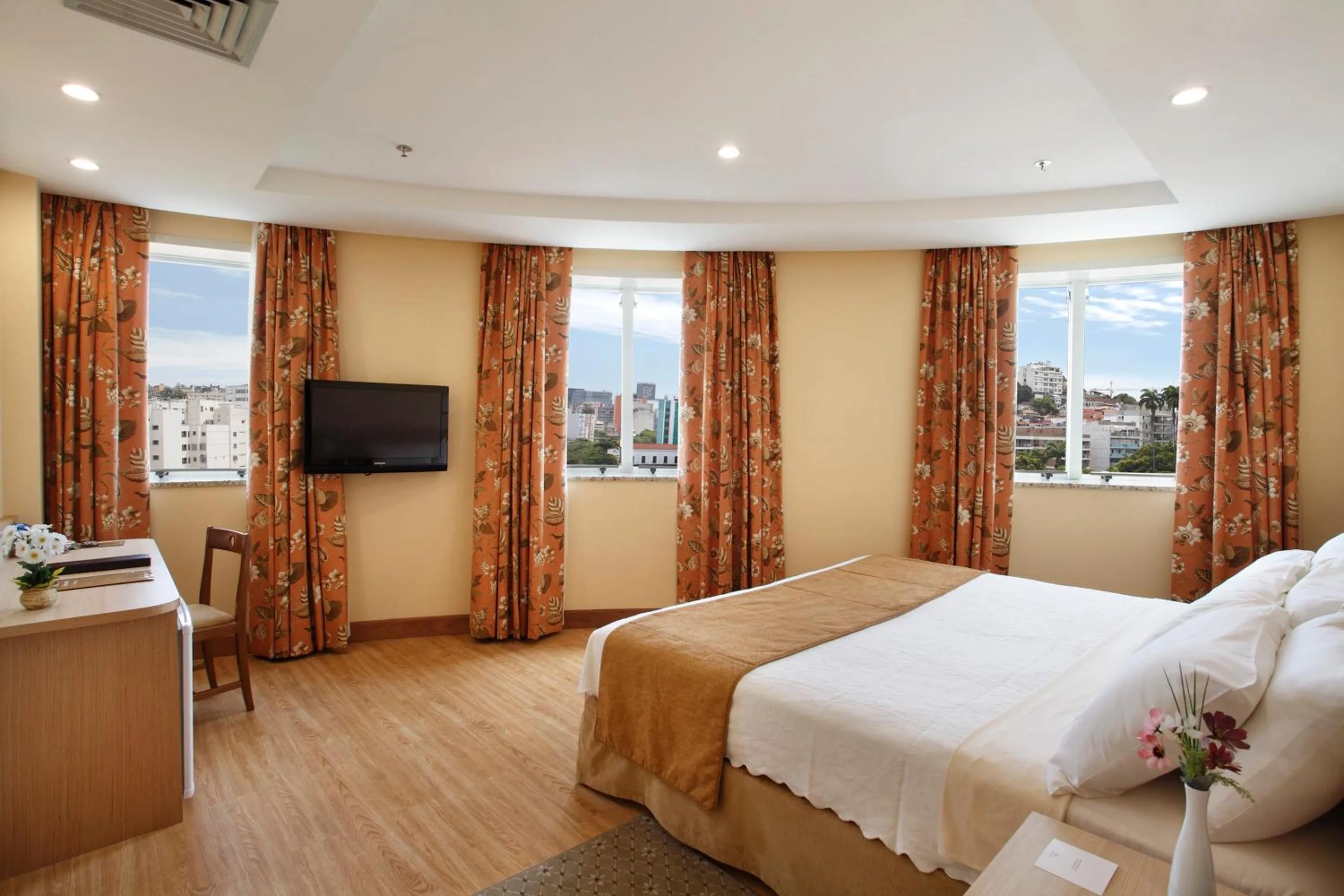 Bedroom, Bed in Windsor Florida Hotel